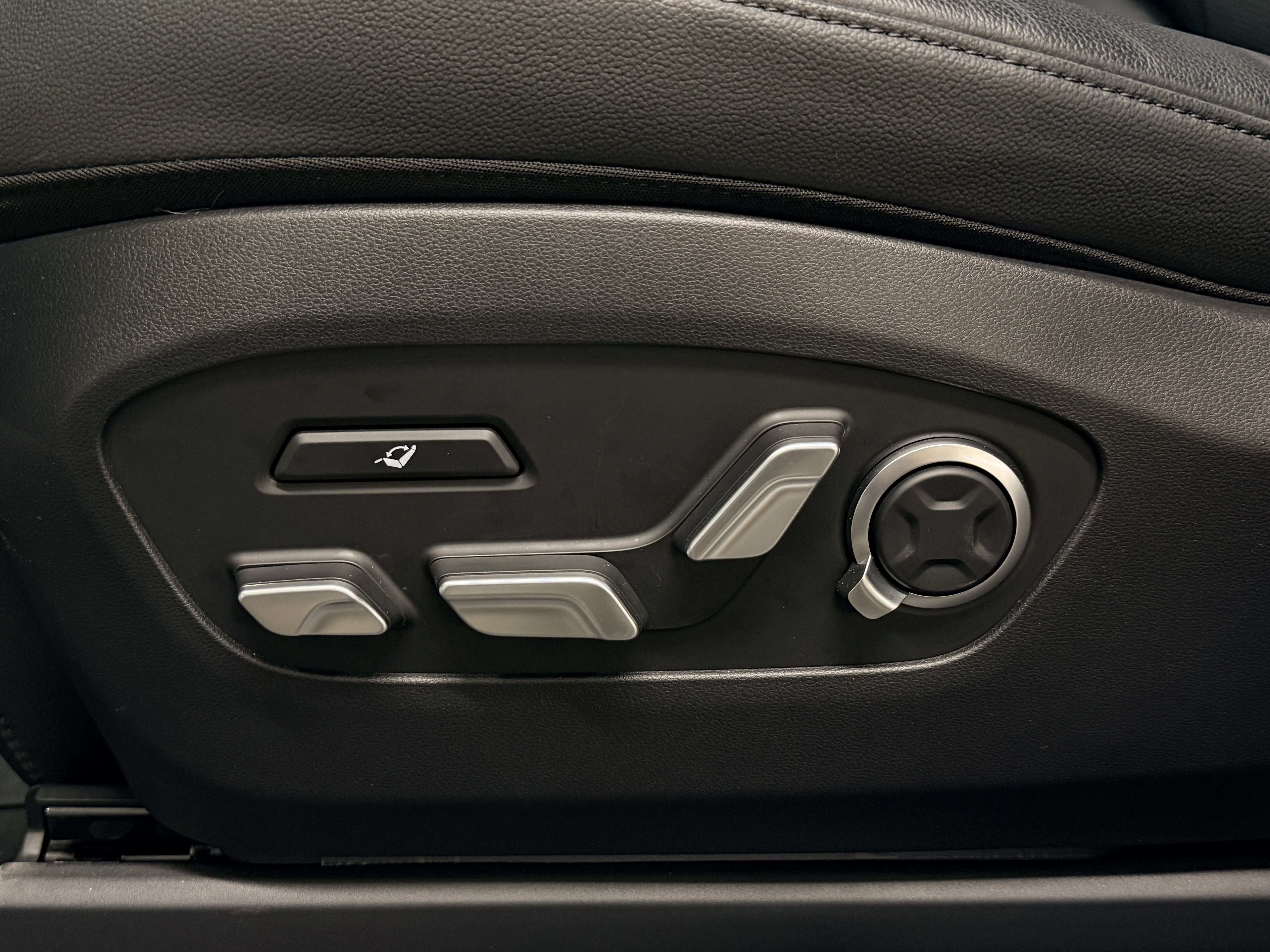 Hyundai Ioniq 9 2026