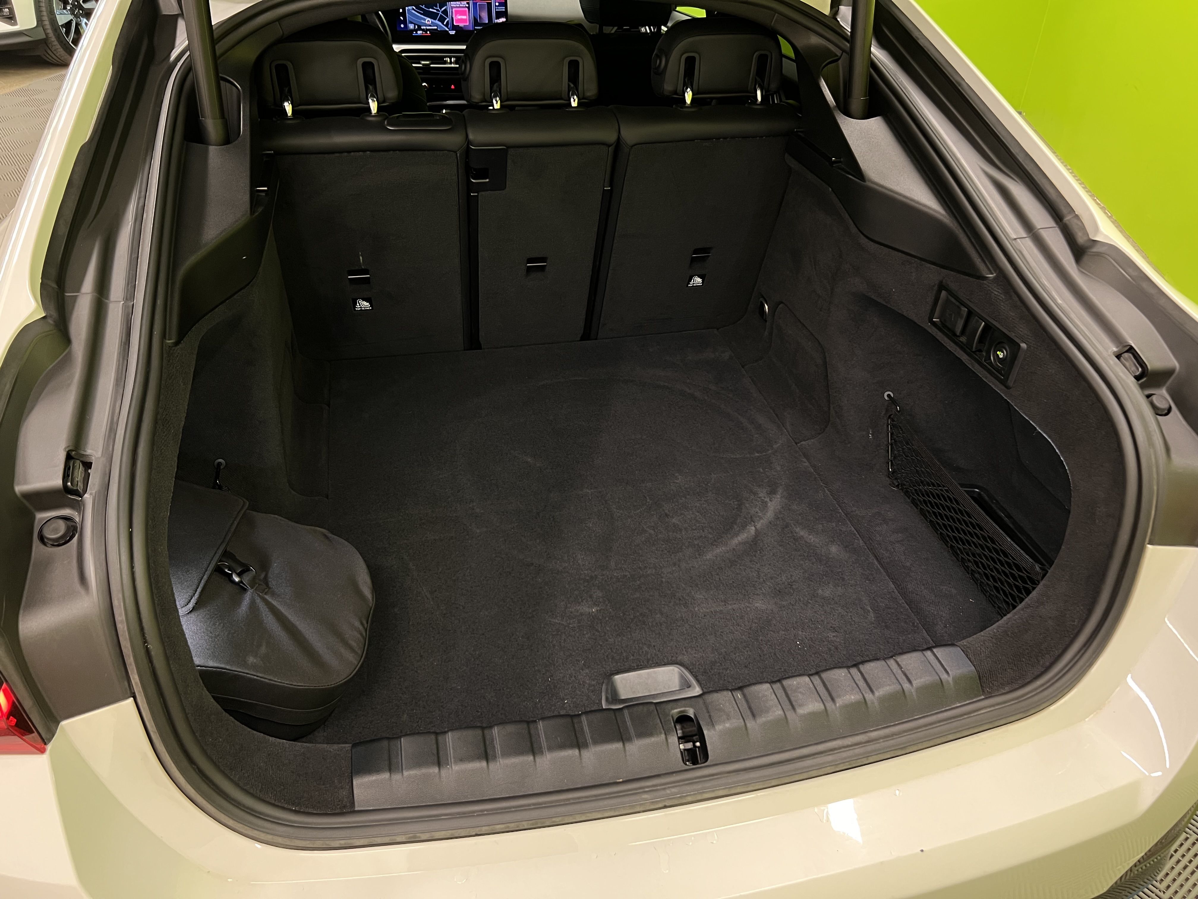 BMW i4 2023