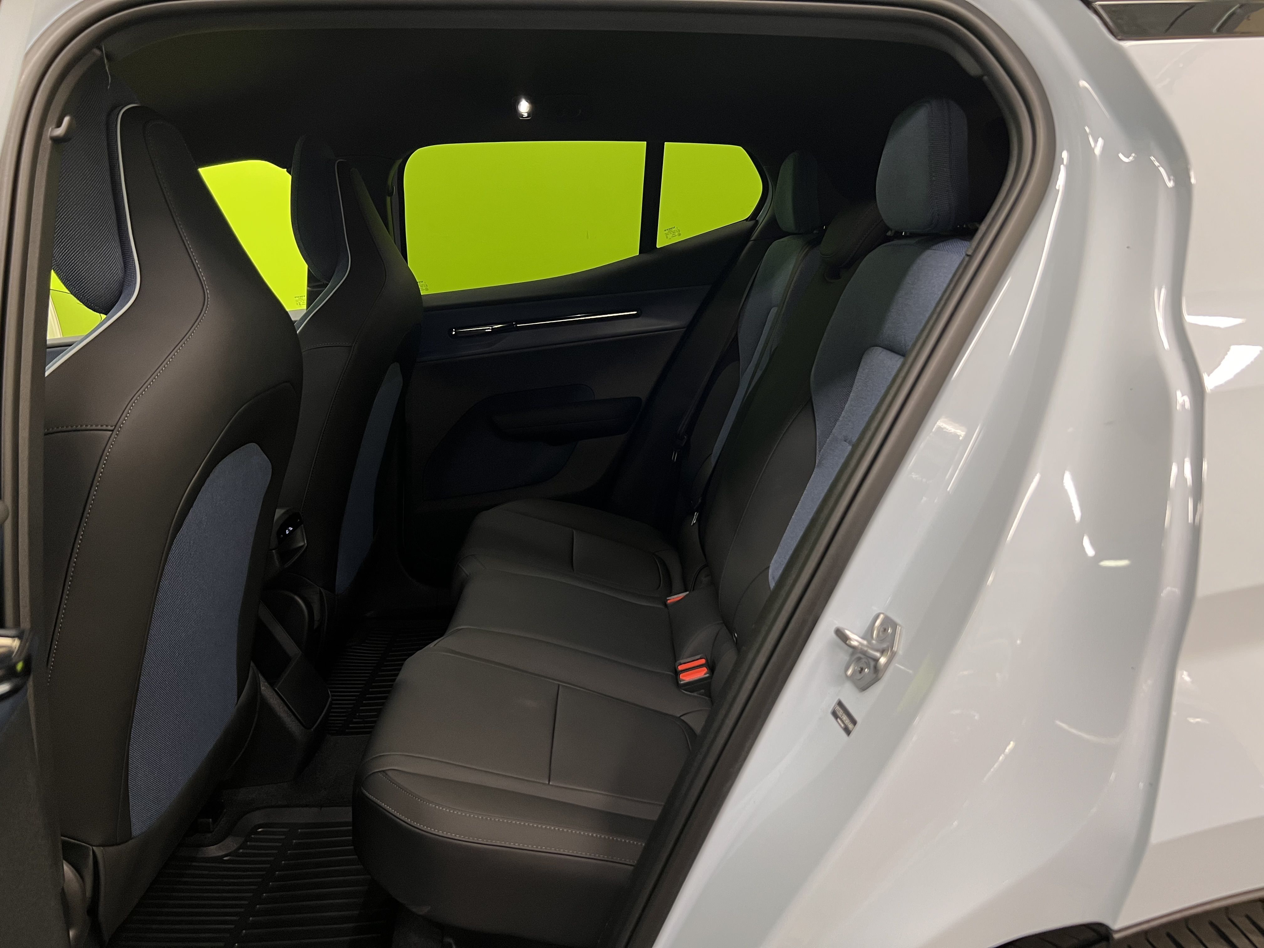 Volvo EX30 2024