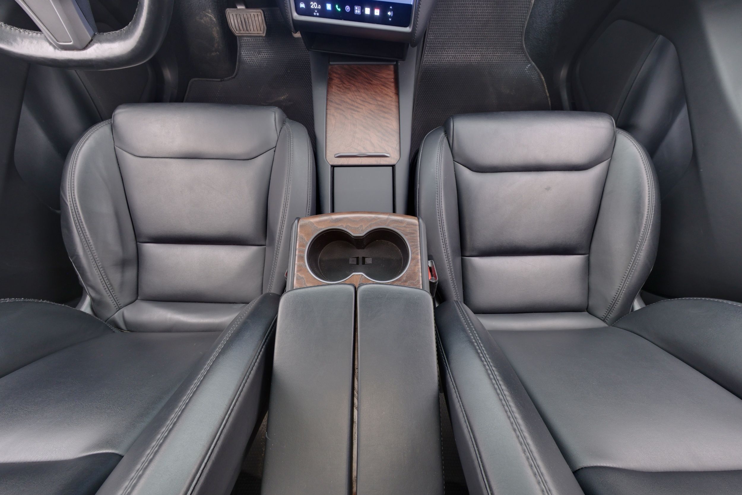 Tesla Model X 2020