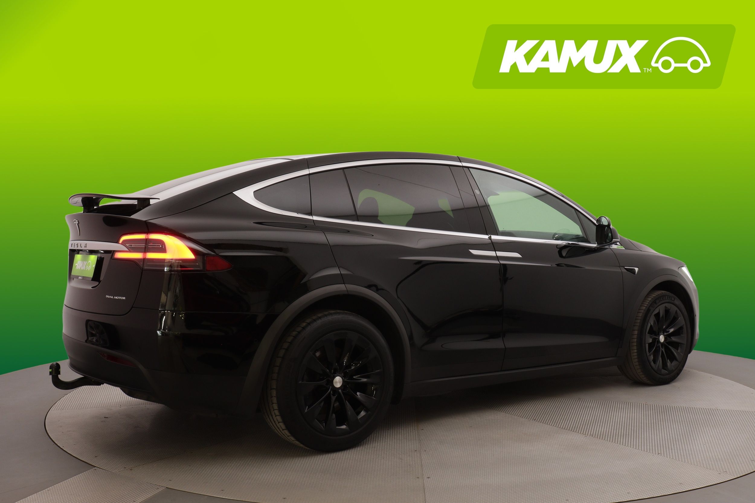 Tesla Model X 2020
