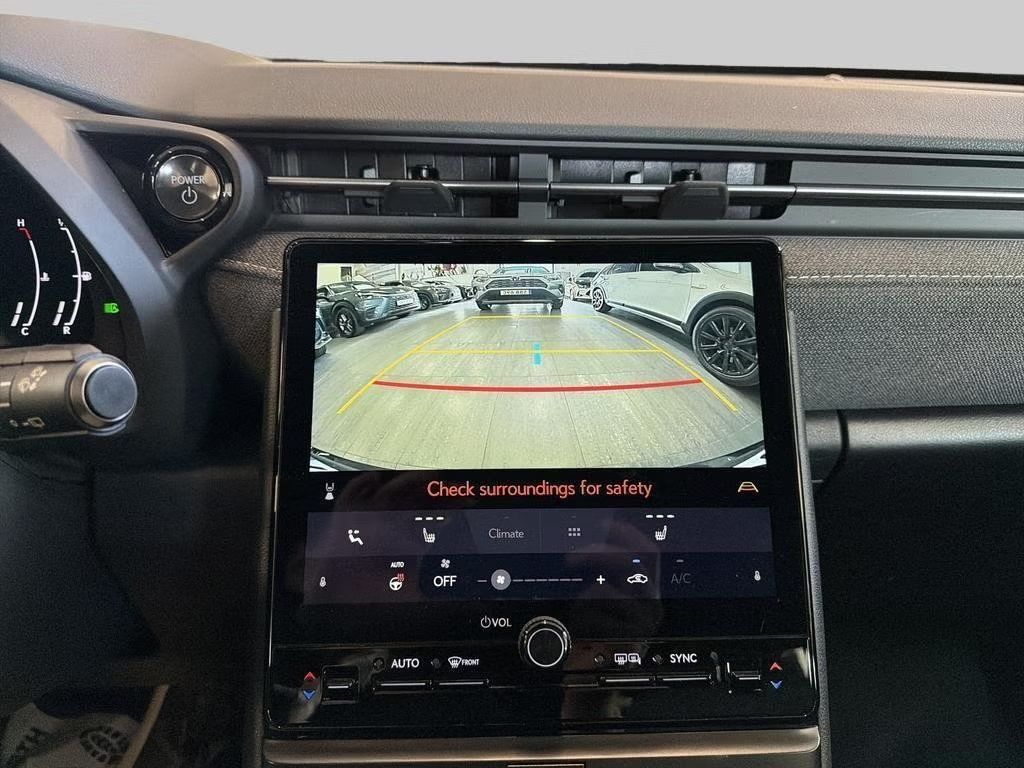 Lexus LBX 2026