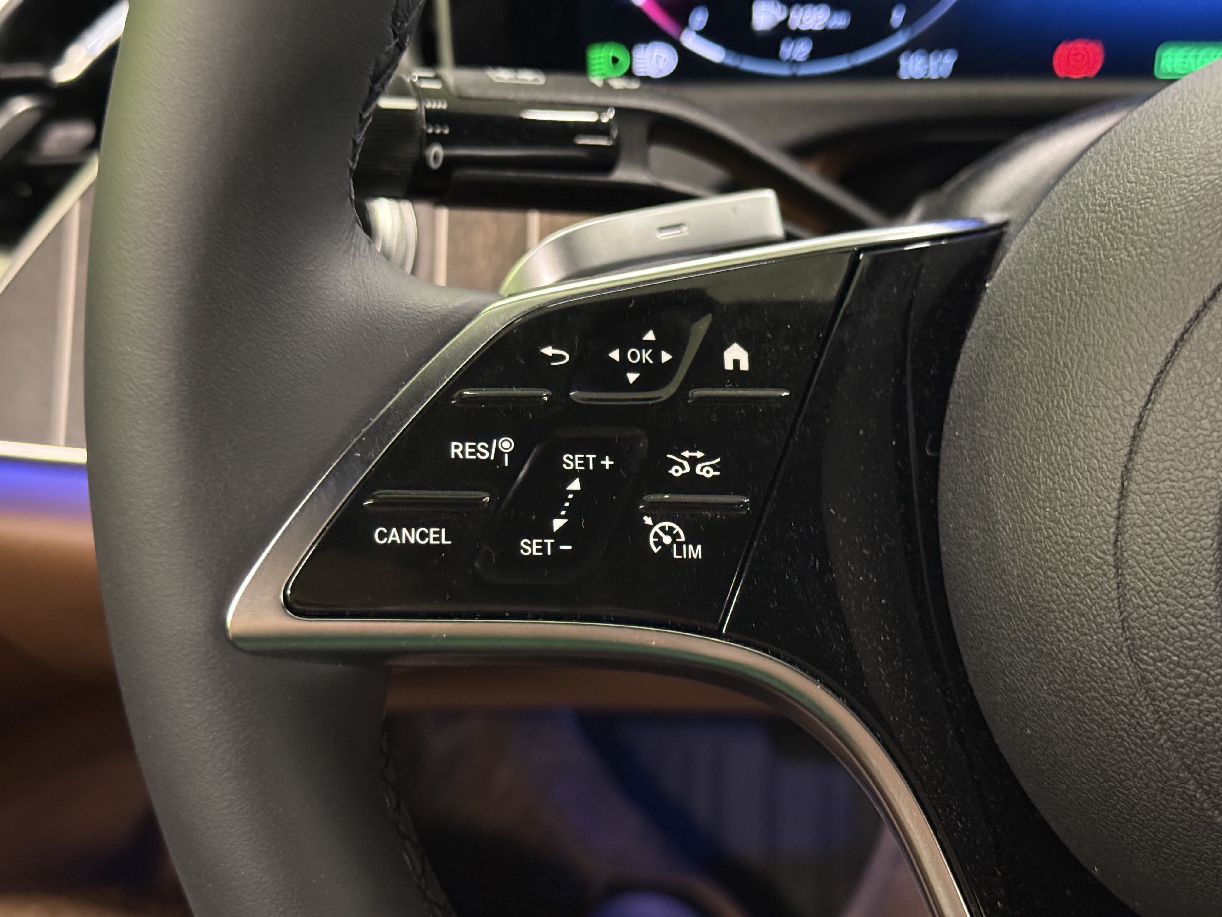 Mercedes-Benz E 2025