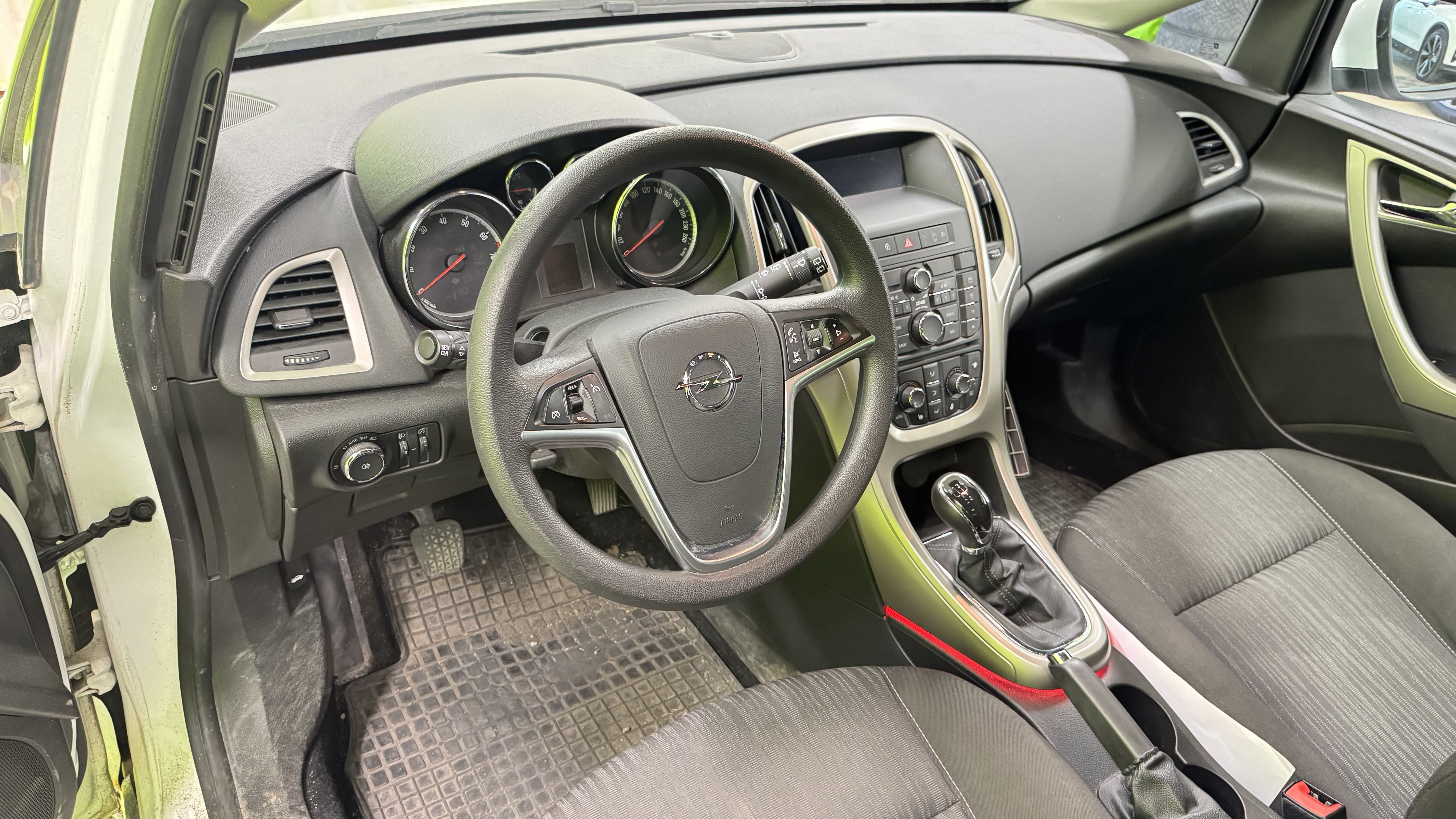 Opel Astra 2010