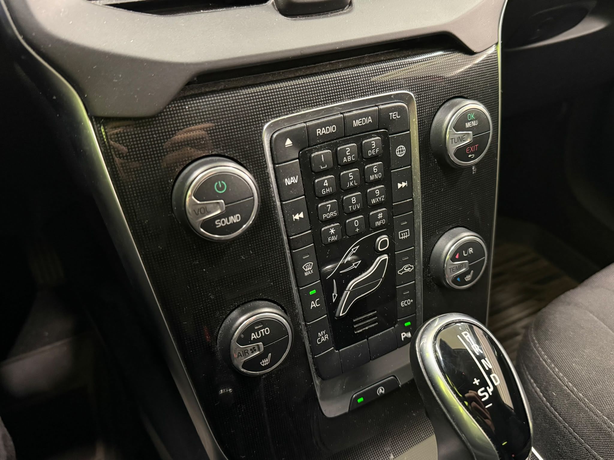 Volvo V40 2019