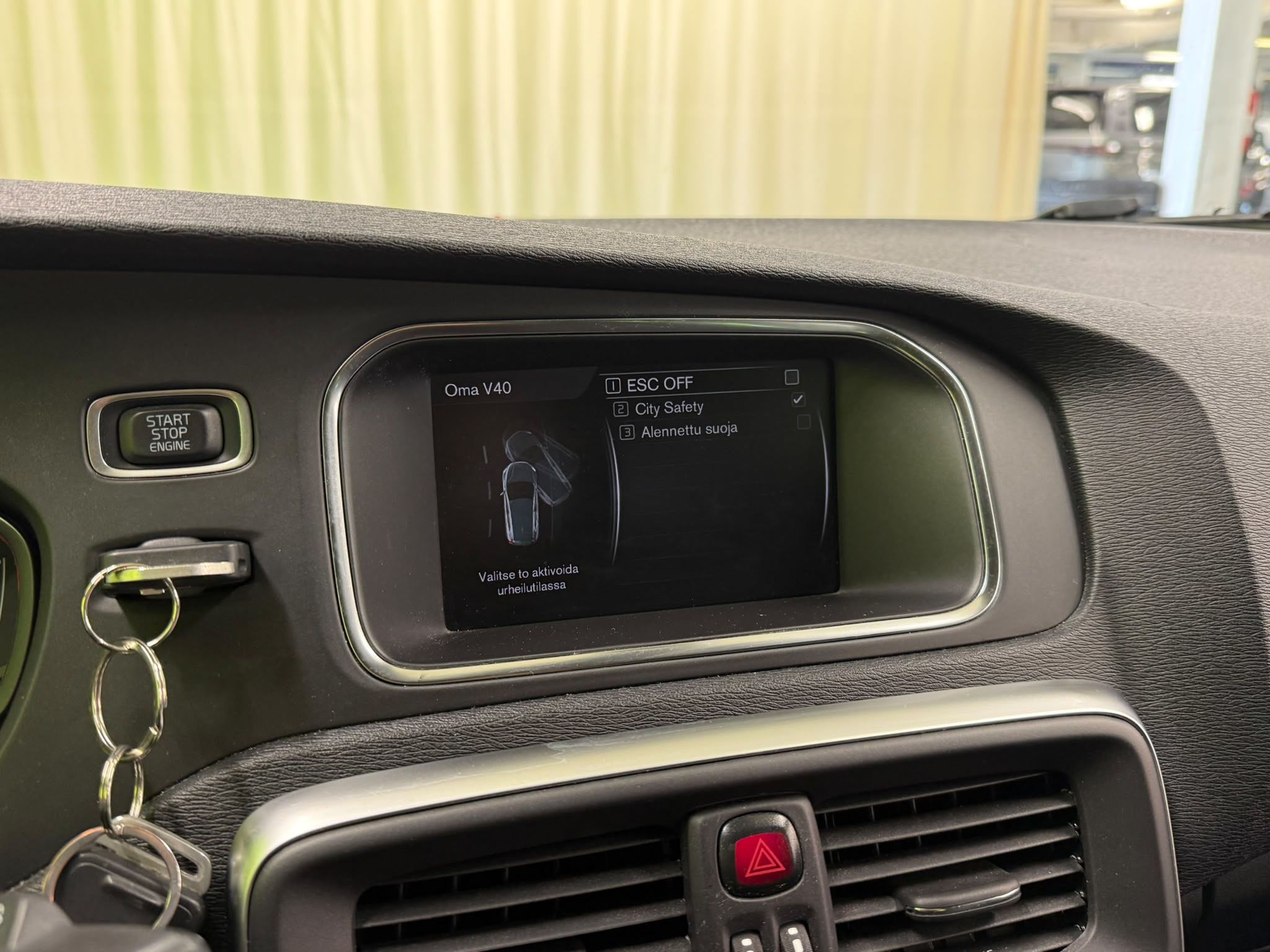 Volvo V40 2019