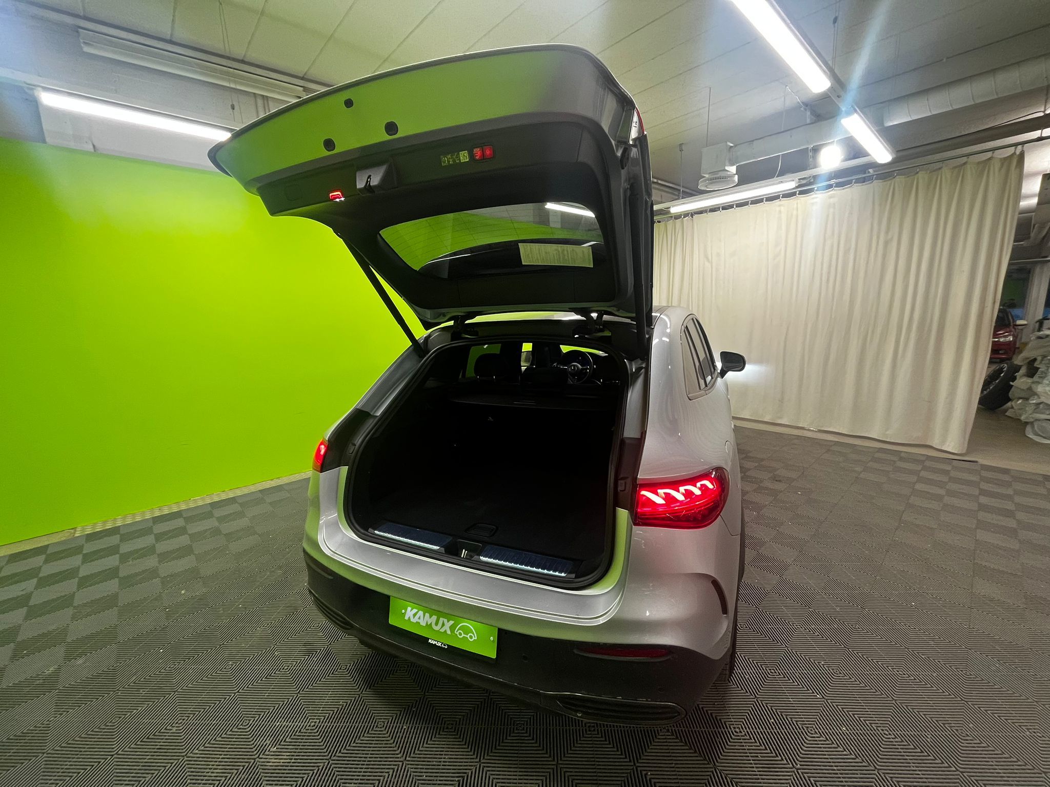 Mercedes-Benz EQE SUV 2024