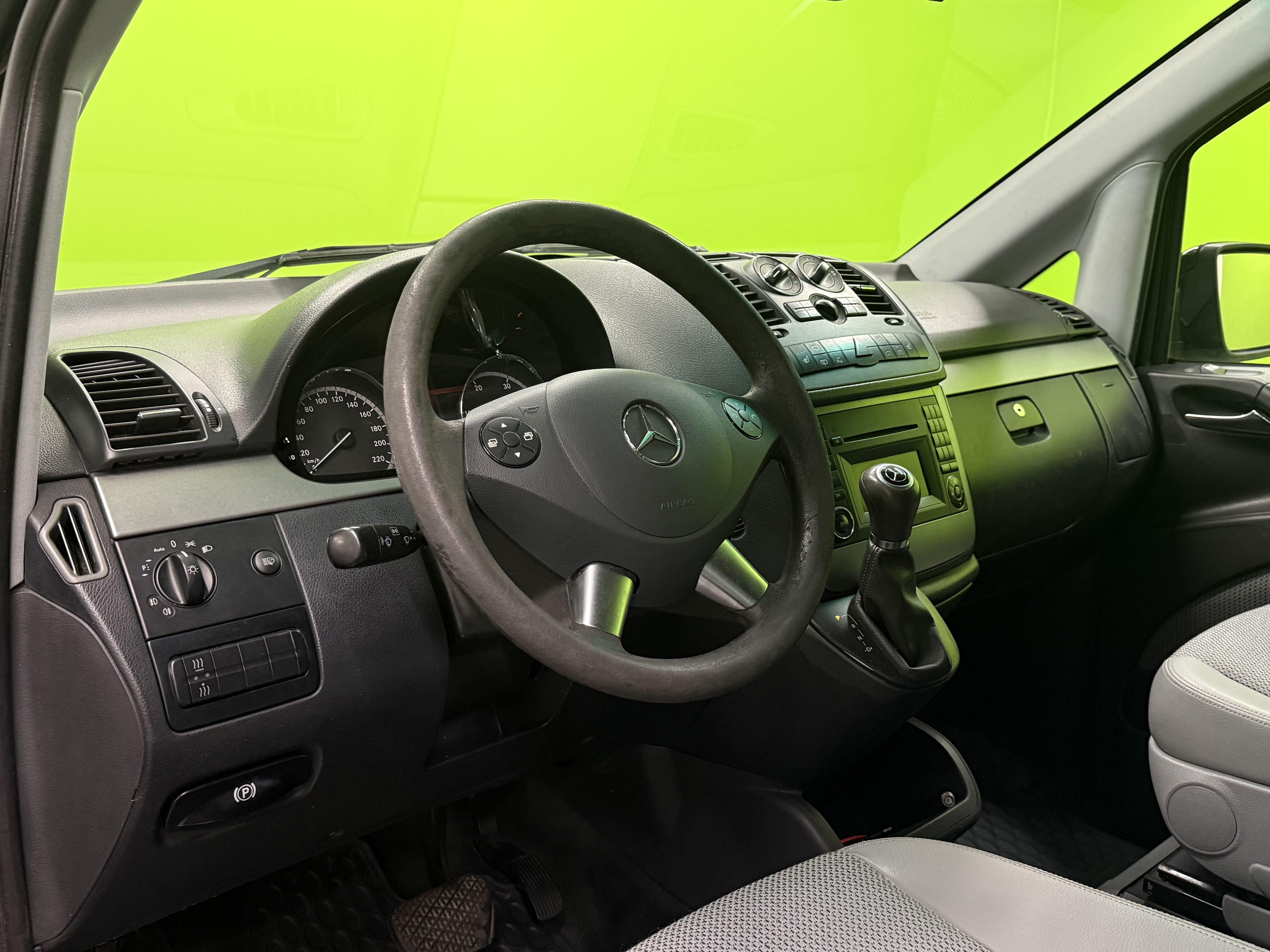 Mercedes-Benz Viano 2010