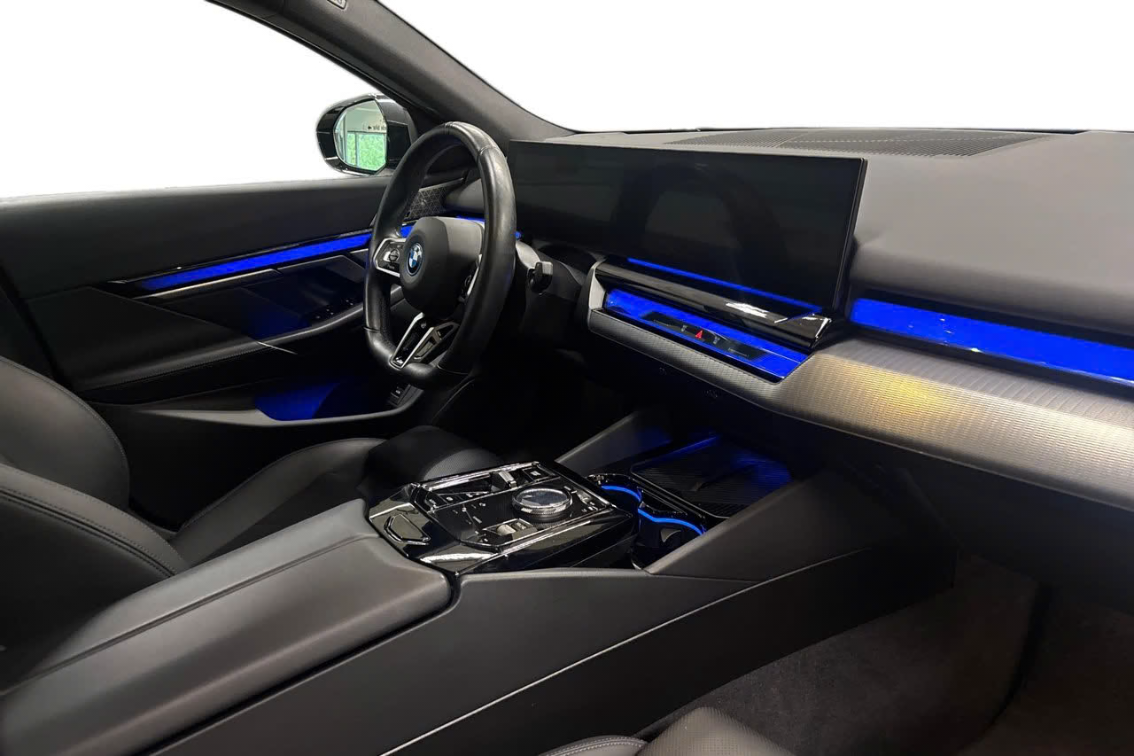 BMW i5 2024
