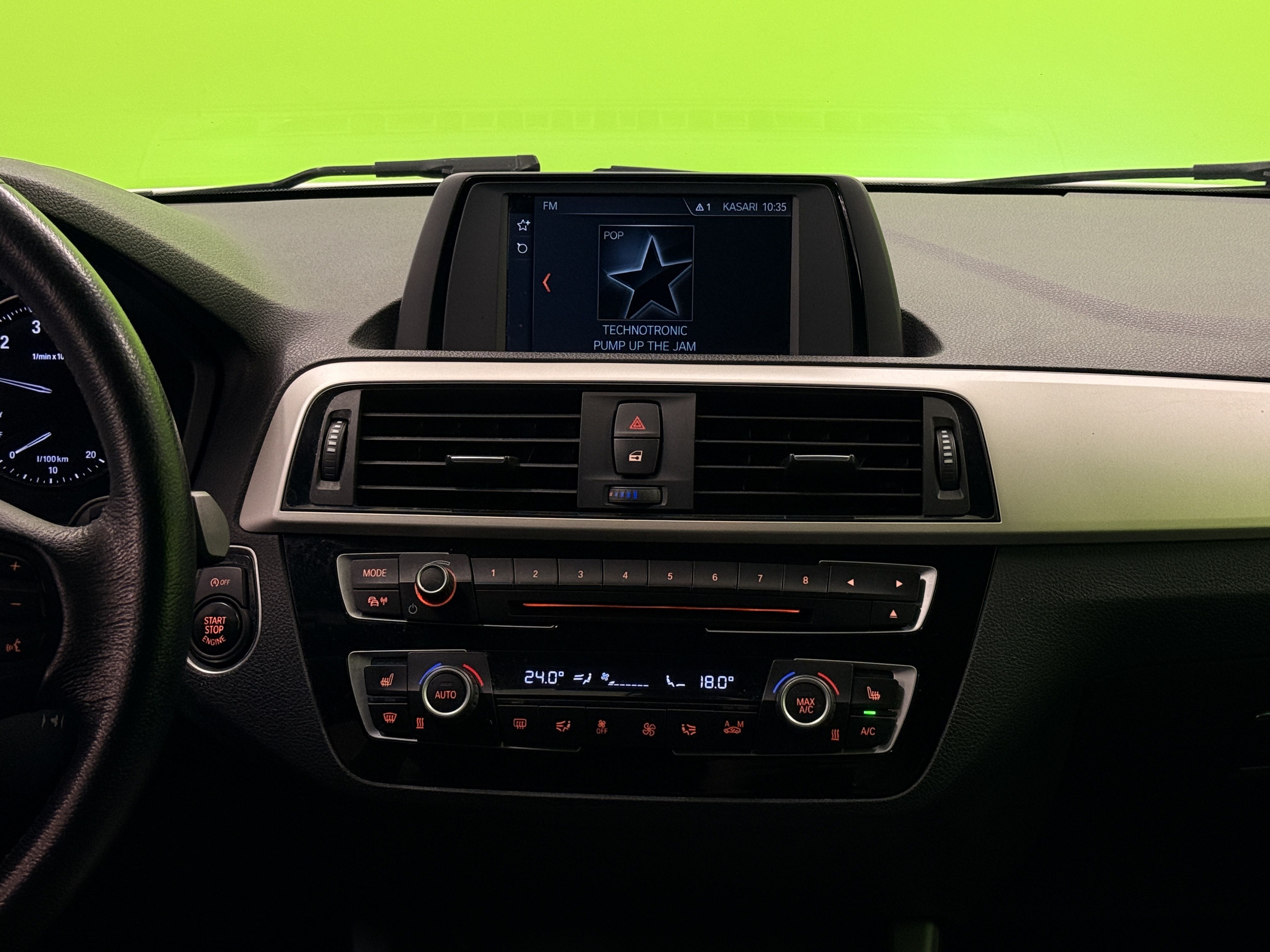 BMW 118 2018