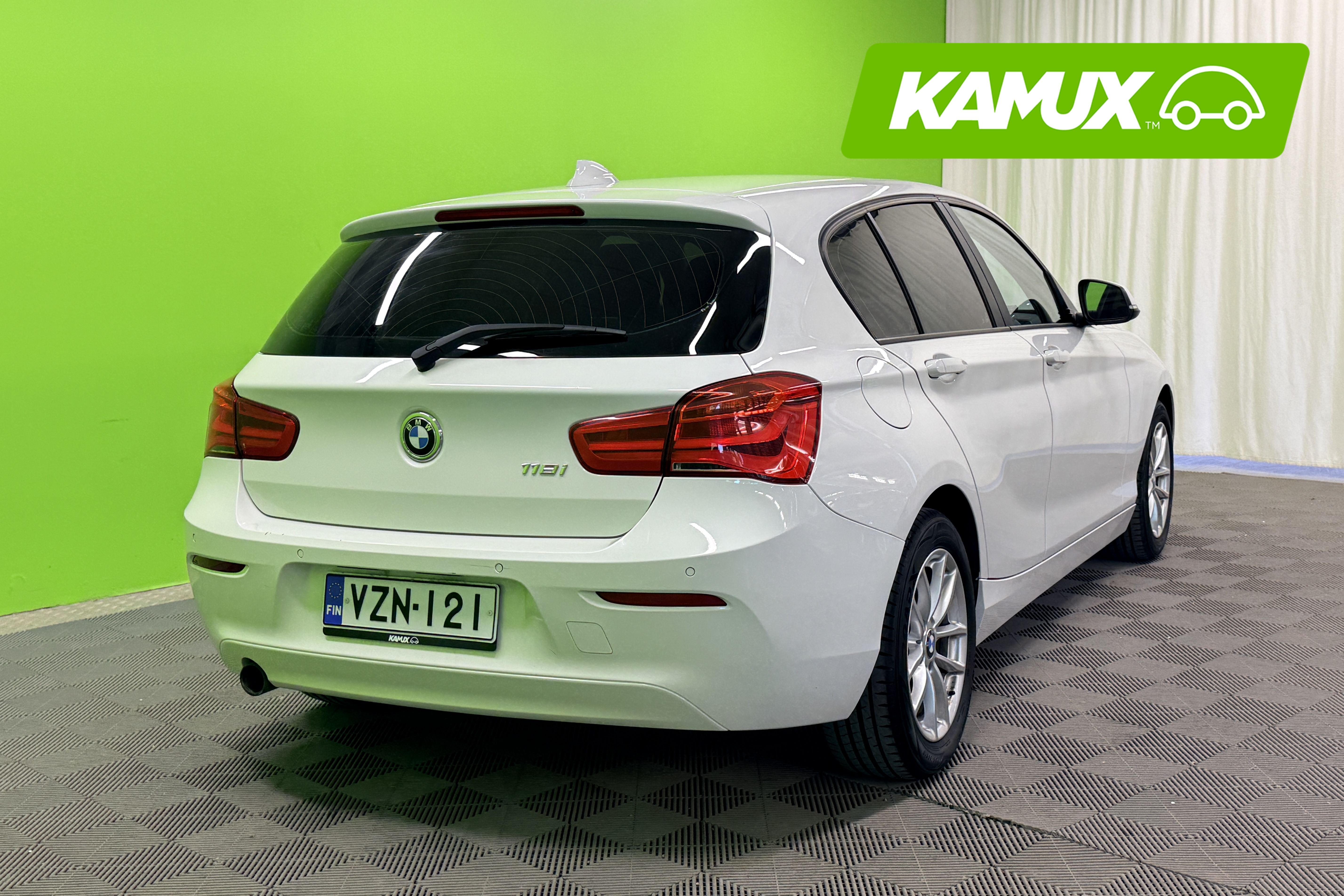 BMW 118 2018