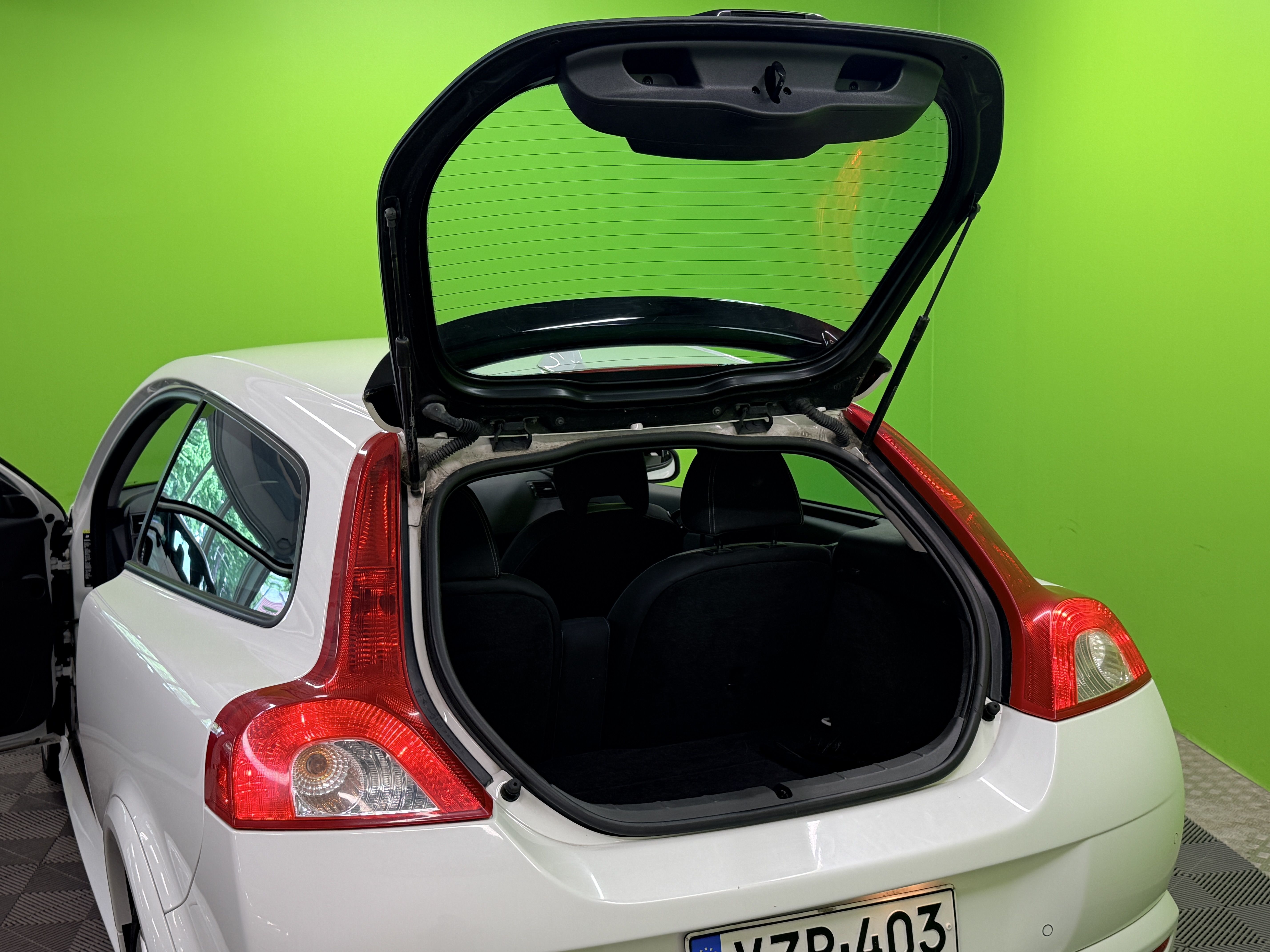 Volvo C30 2008
