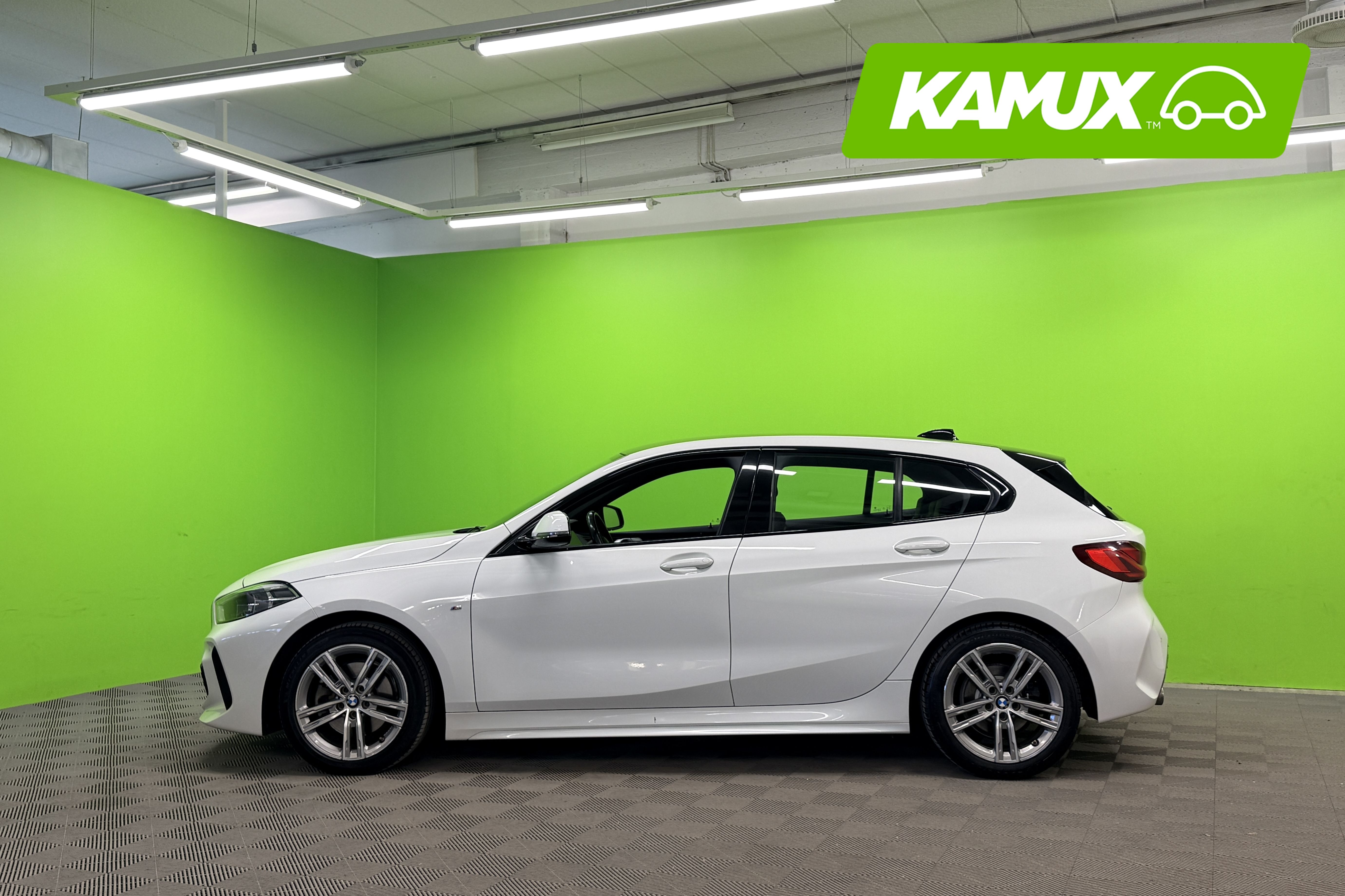 BMW 118 2021