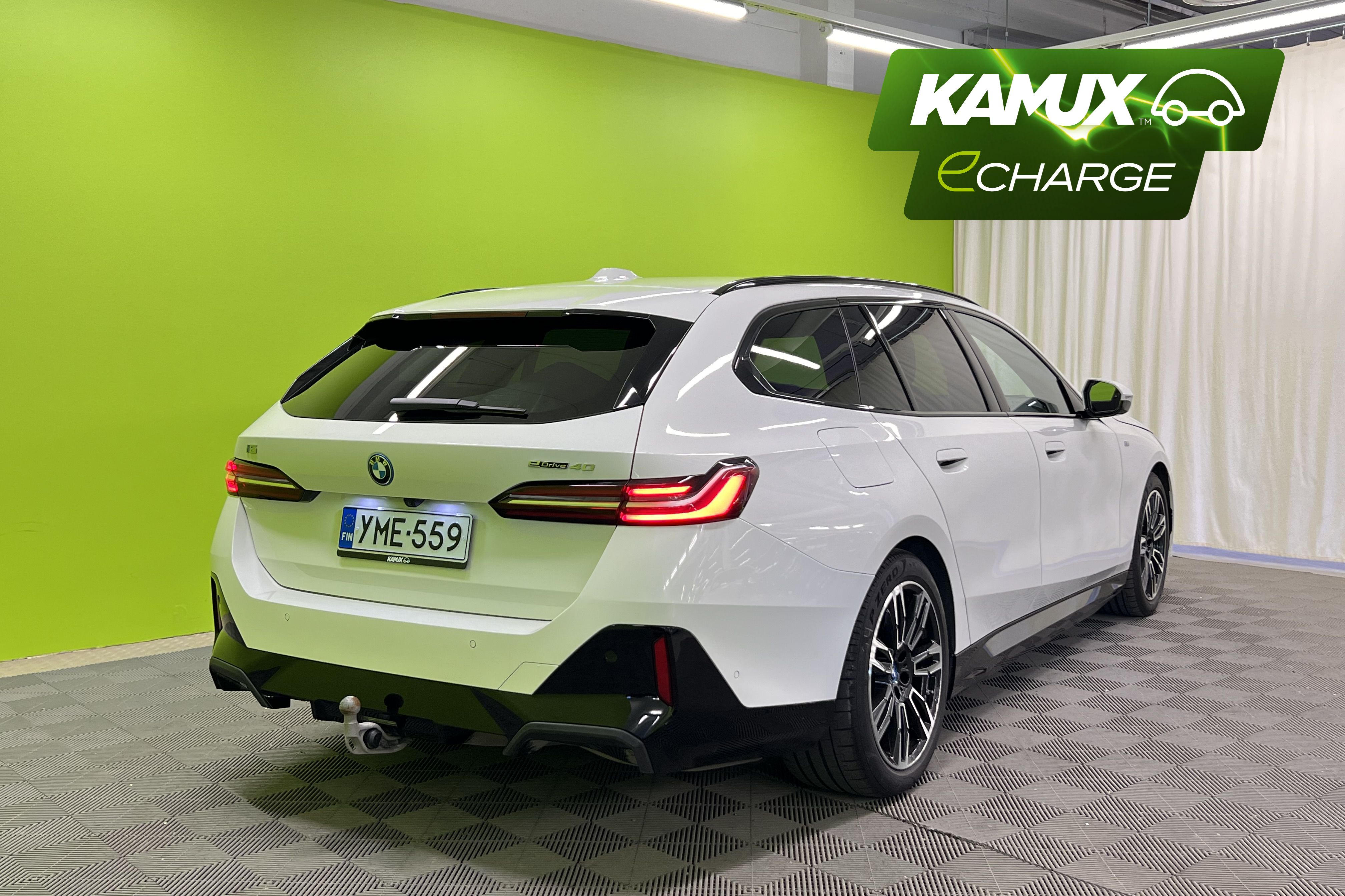 BMW i5 2025