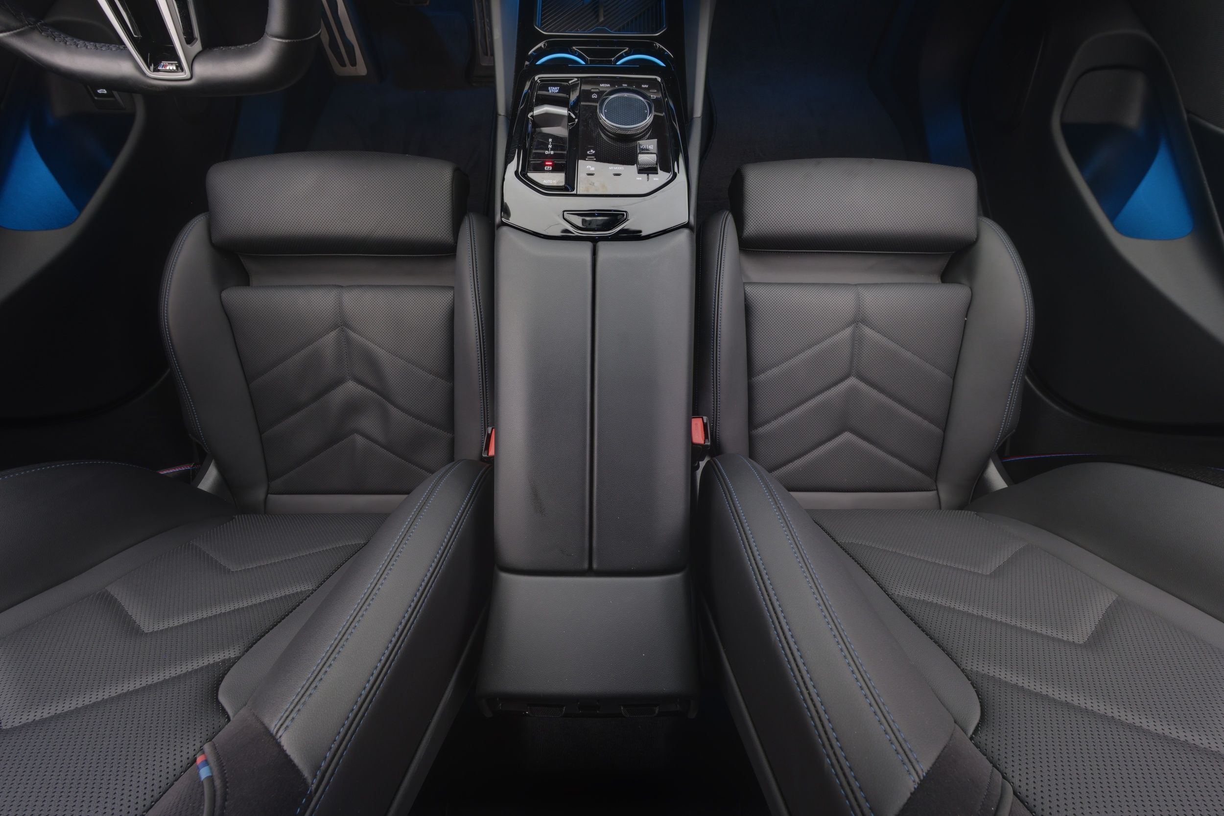 BMW i5 2024