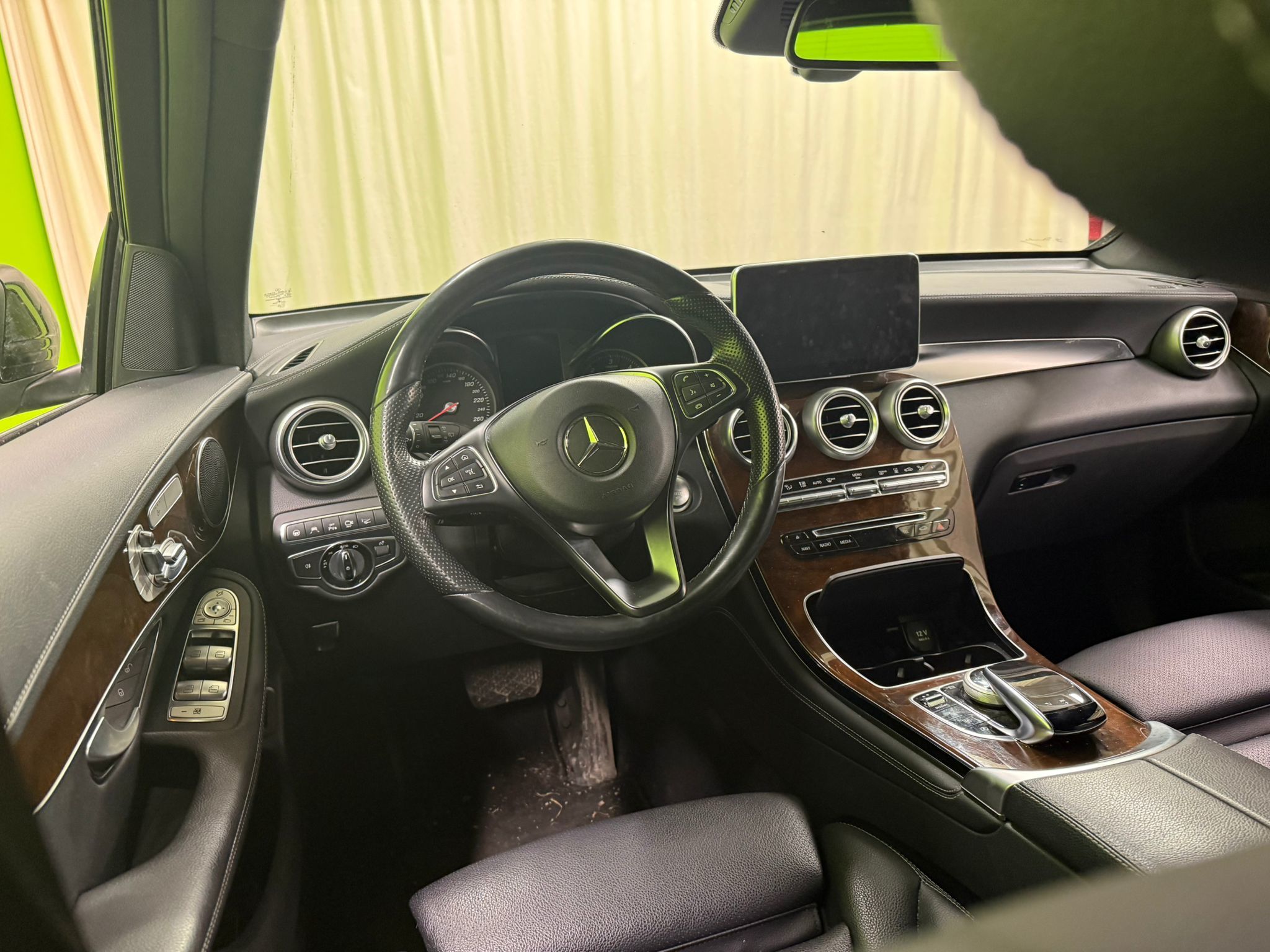 Mercedes-Benz GLC 2016