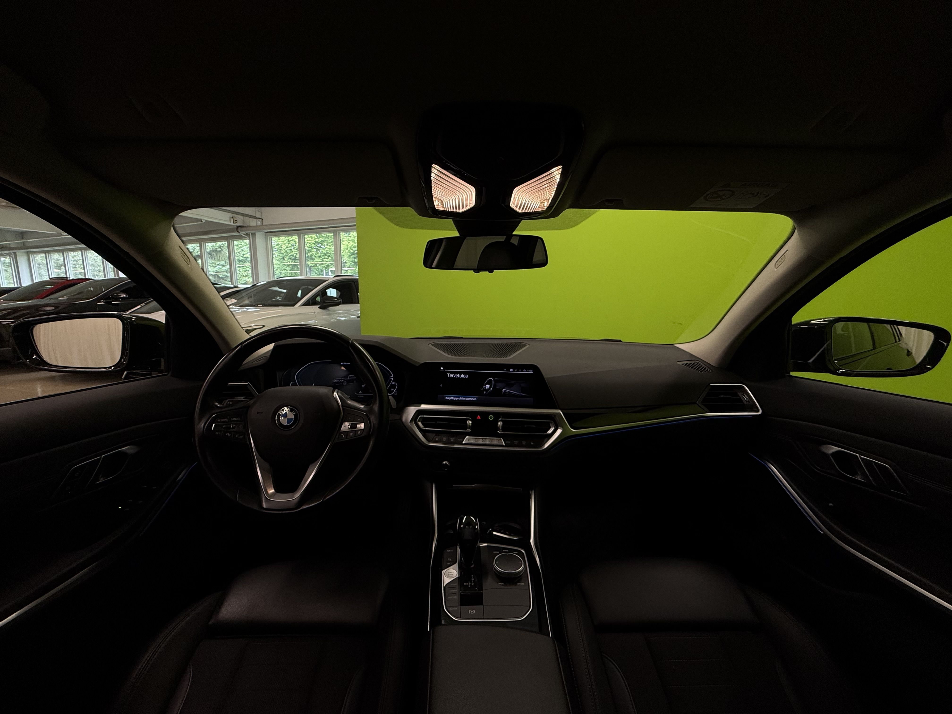 BMW 330 2021