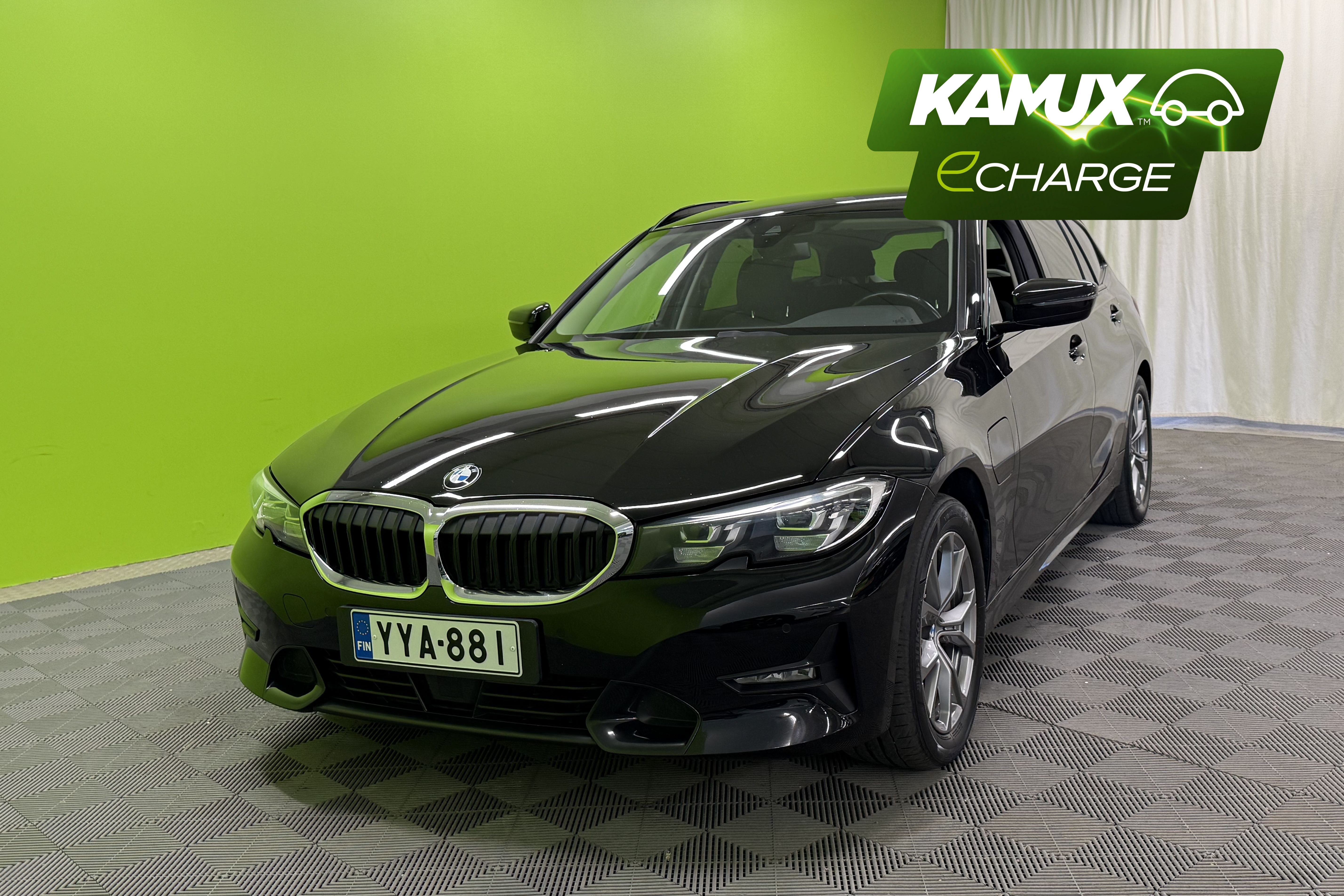 BMW 330 2021