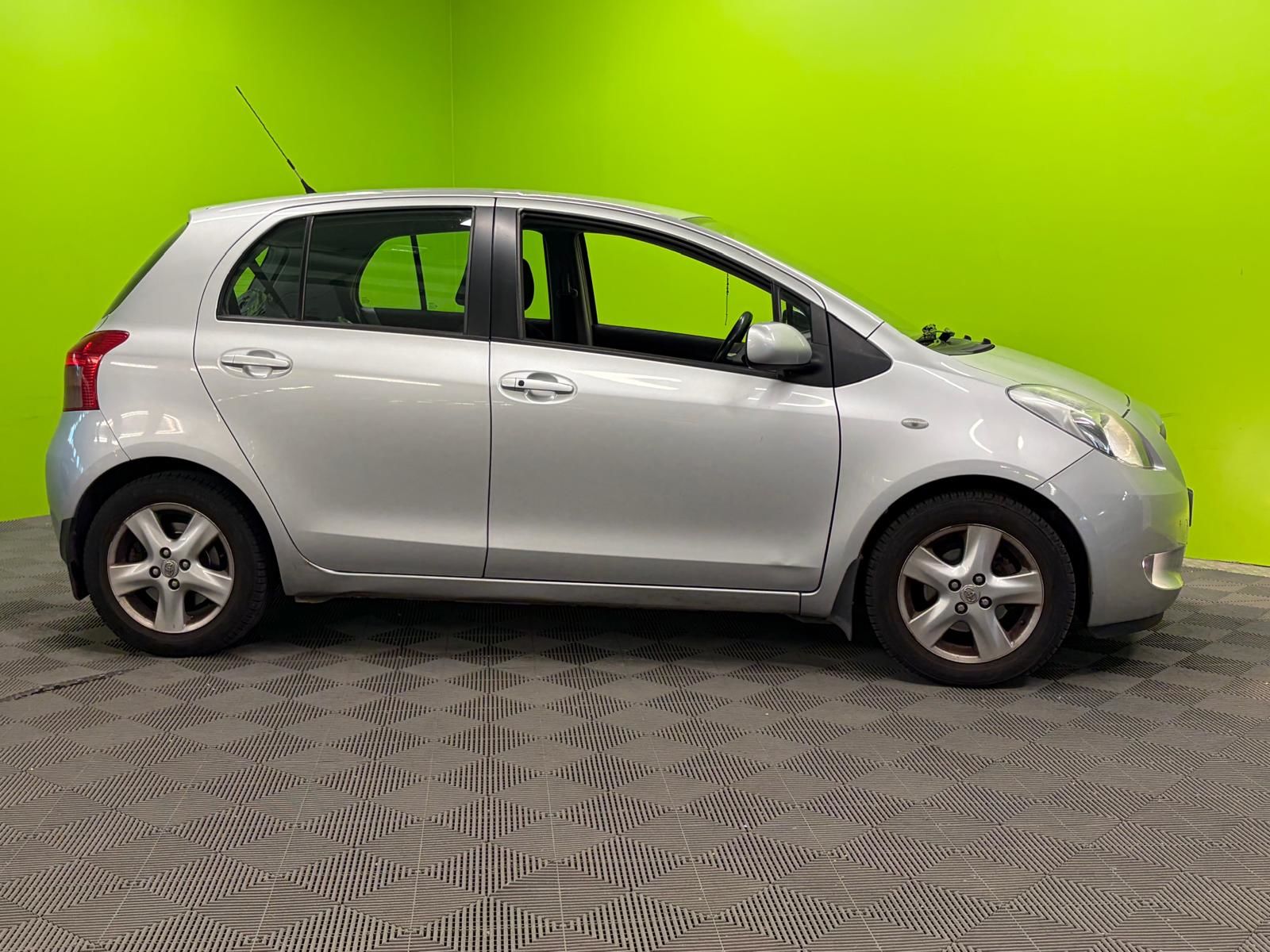 Toyota Yaris 2006