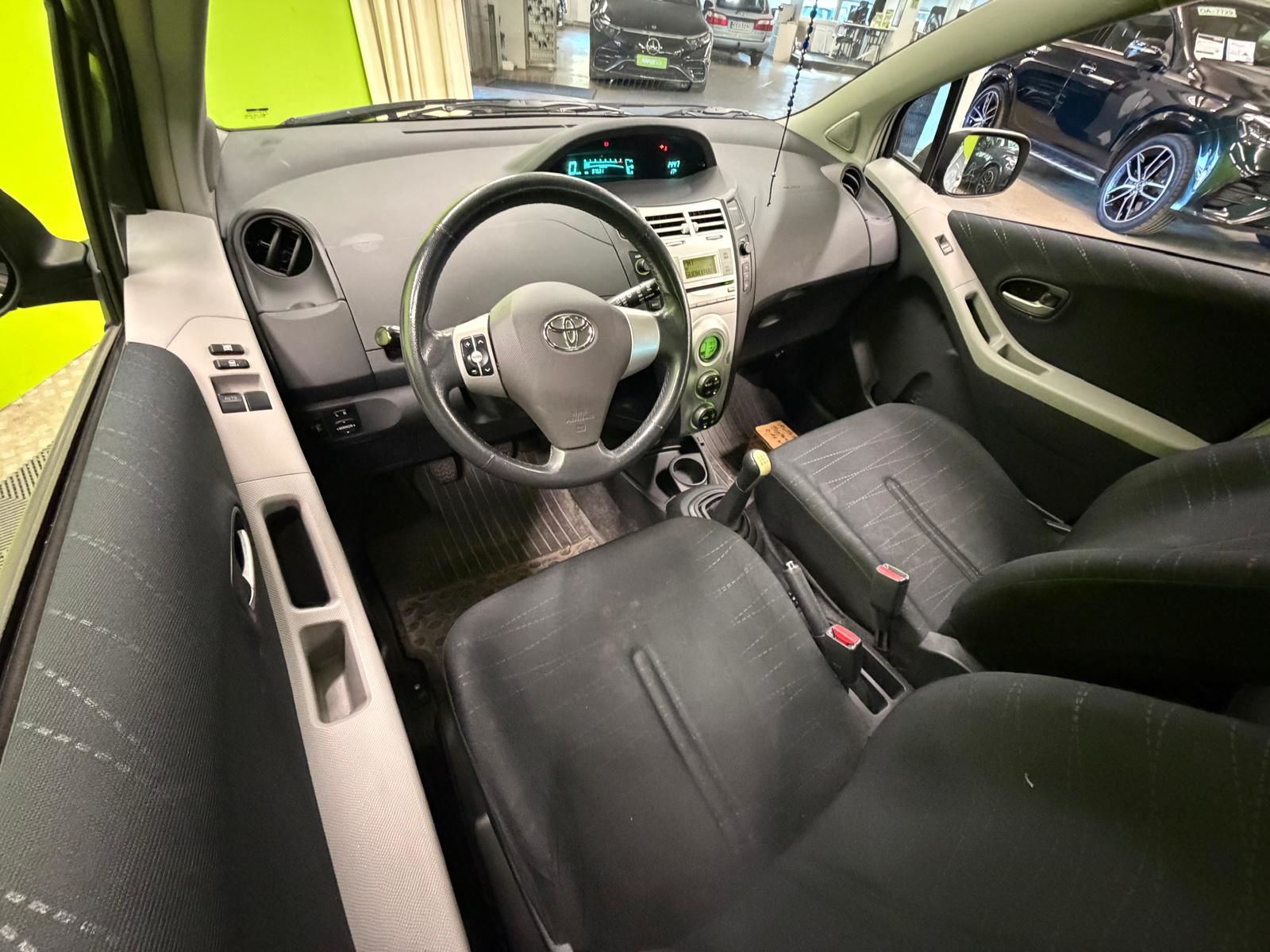 Toyota Yaris 2006