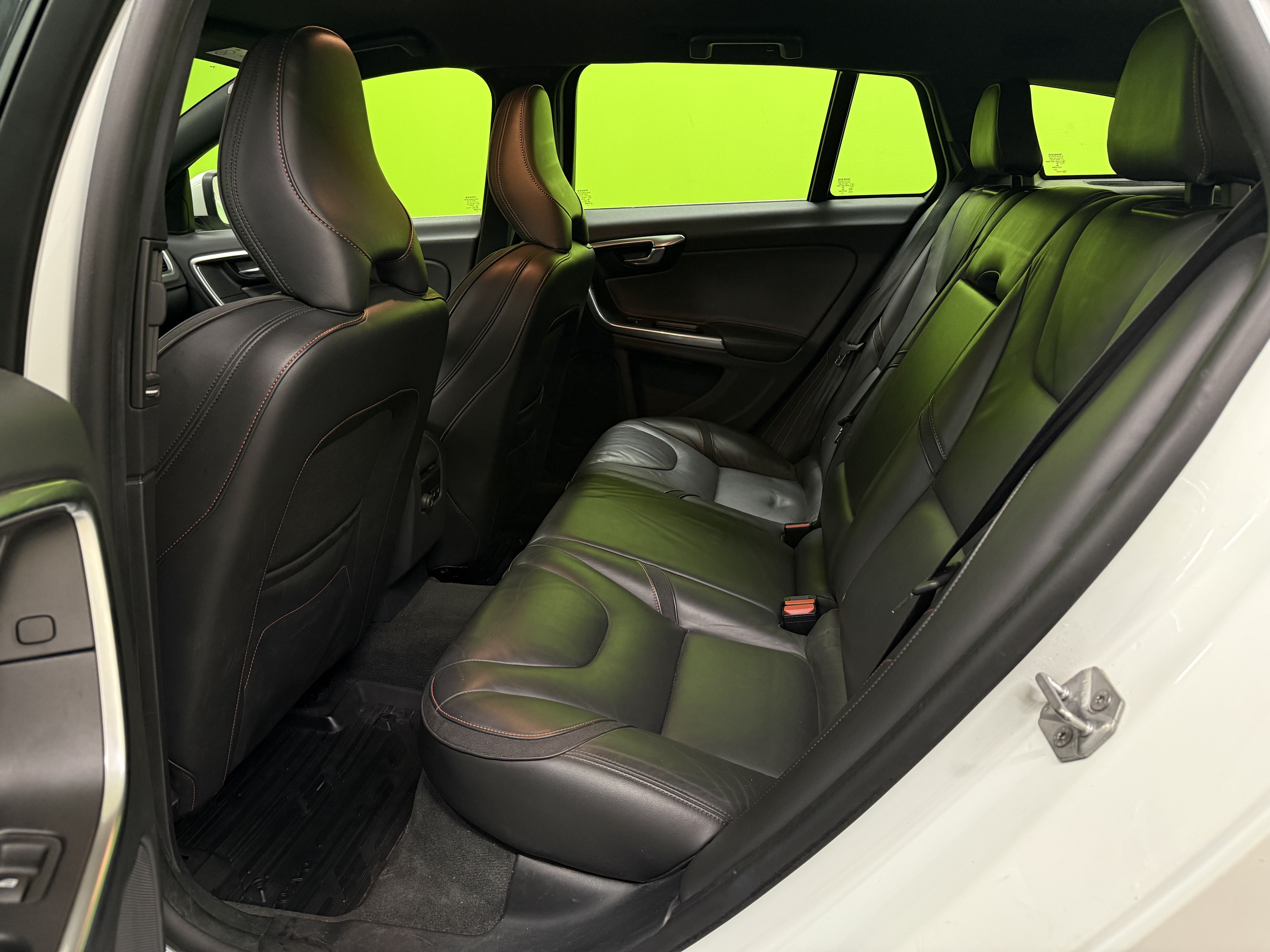 Volvo V60 2015