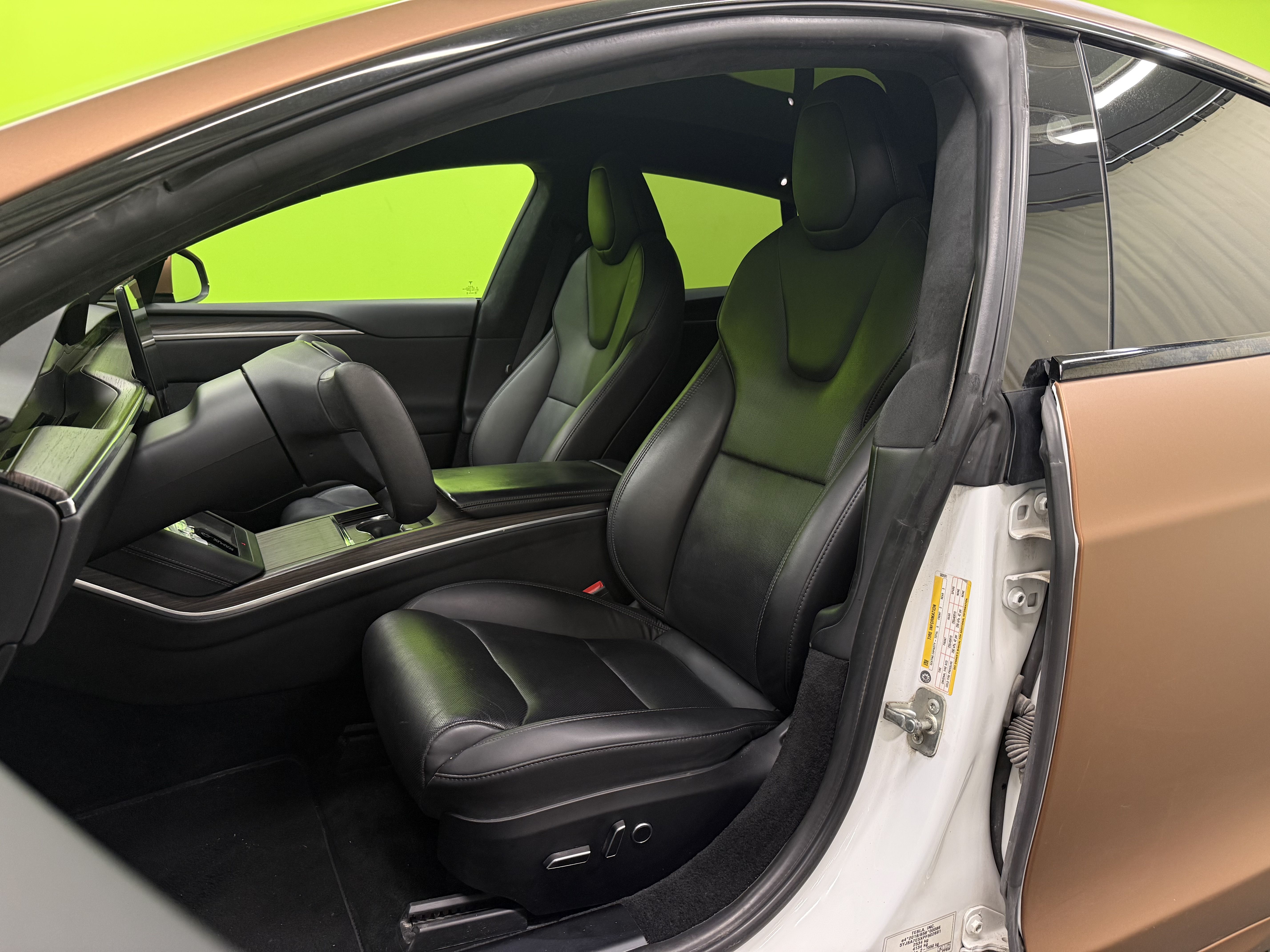 Tesla Model S 2023