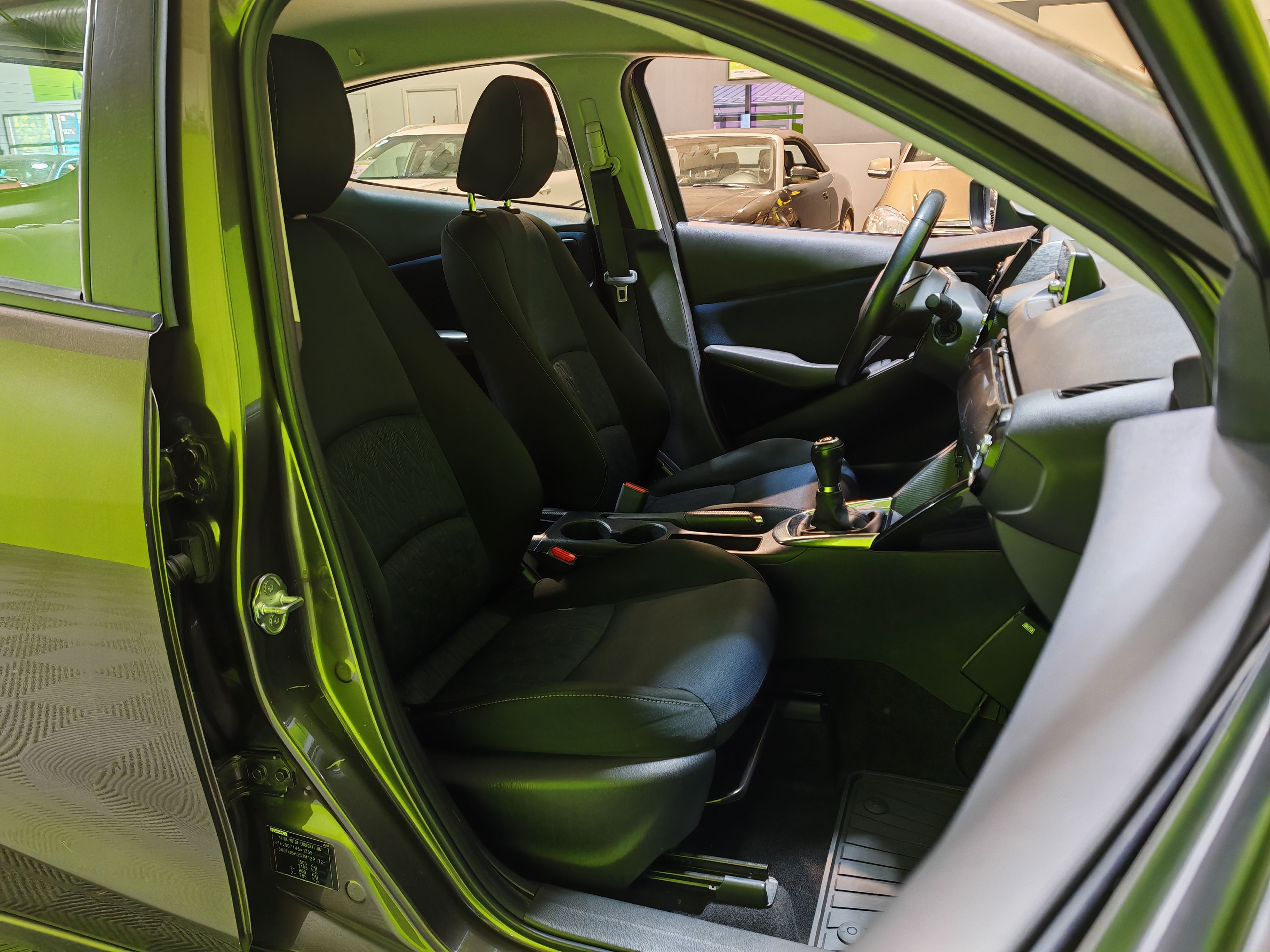 Mazda 2 2017