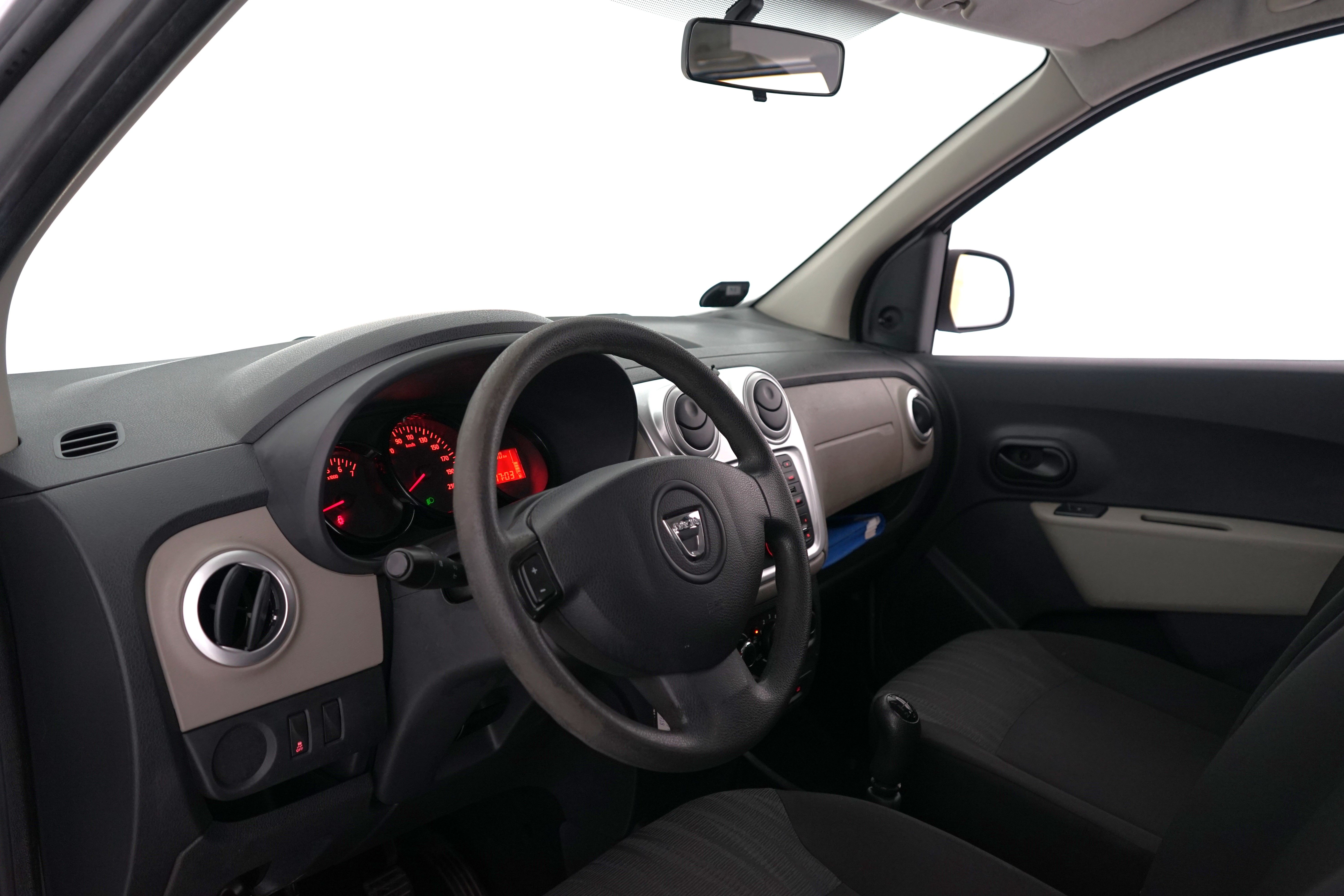 Dacia Lodgy 2013