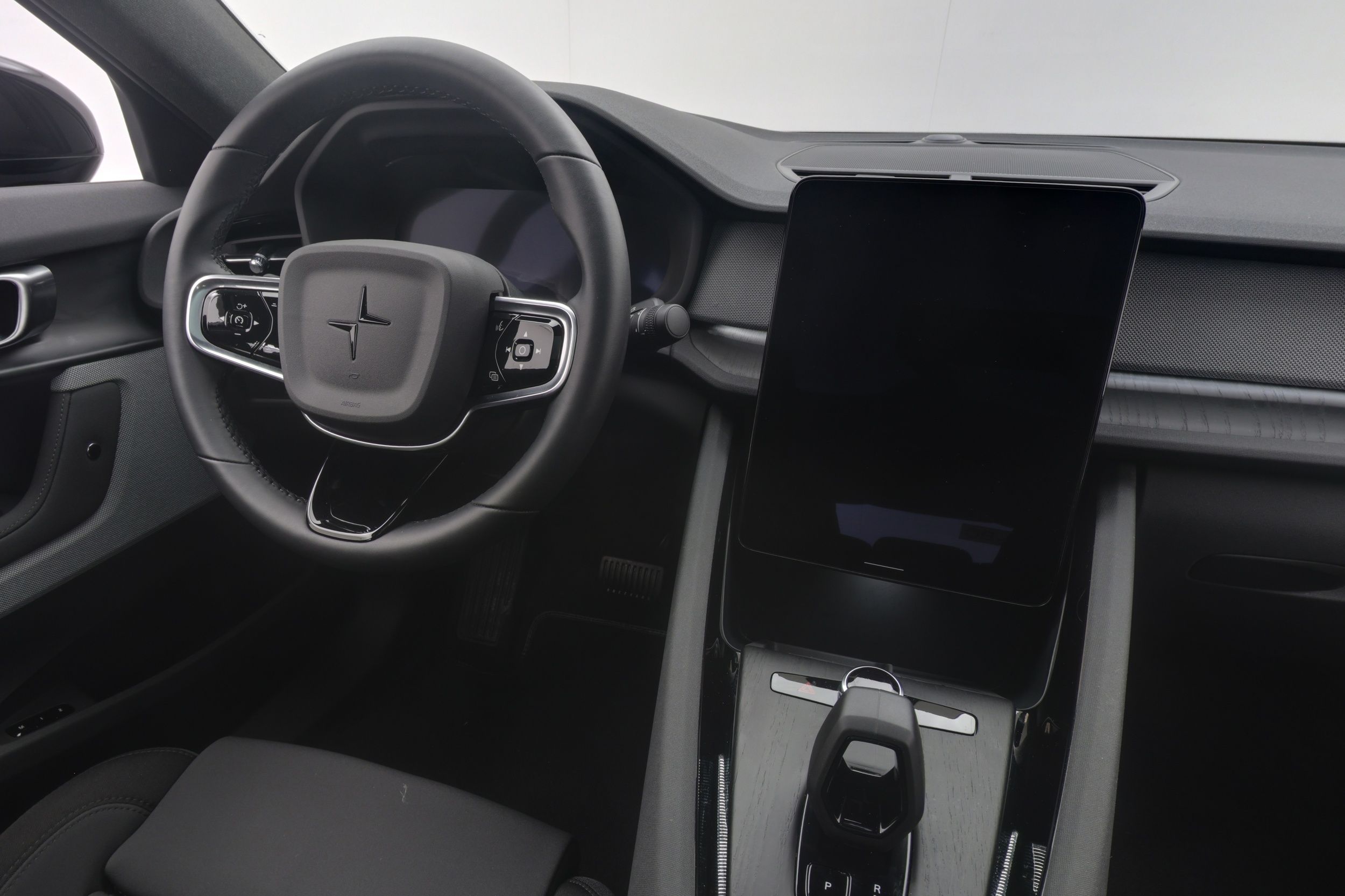 Polestar 2 2025