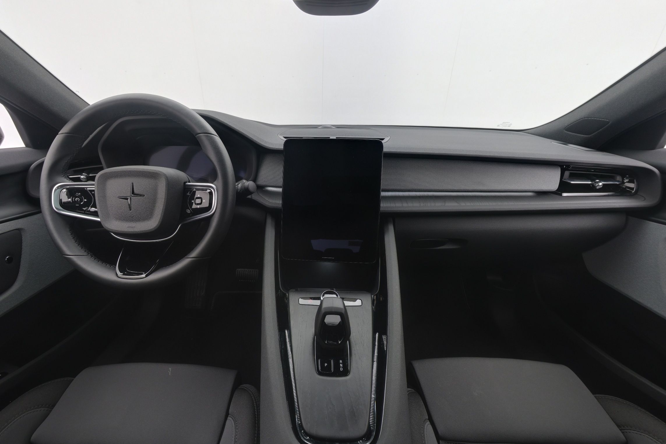 Polestar 2 2025