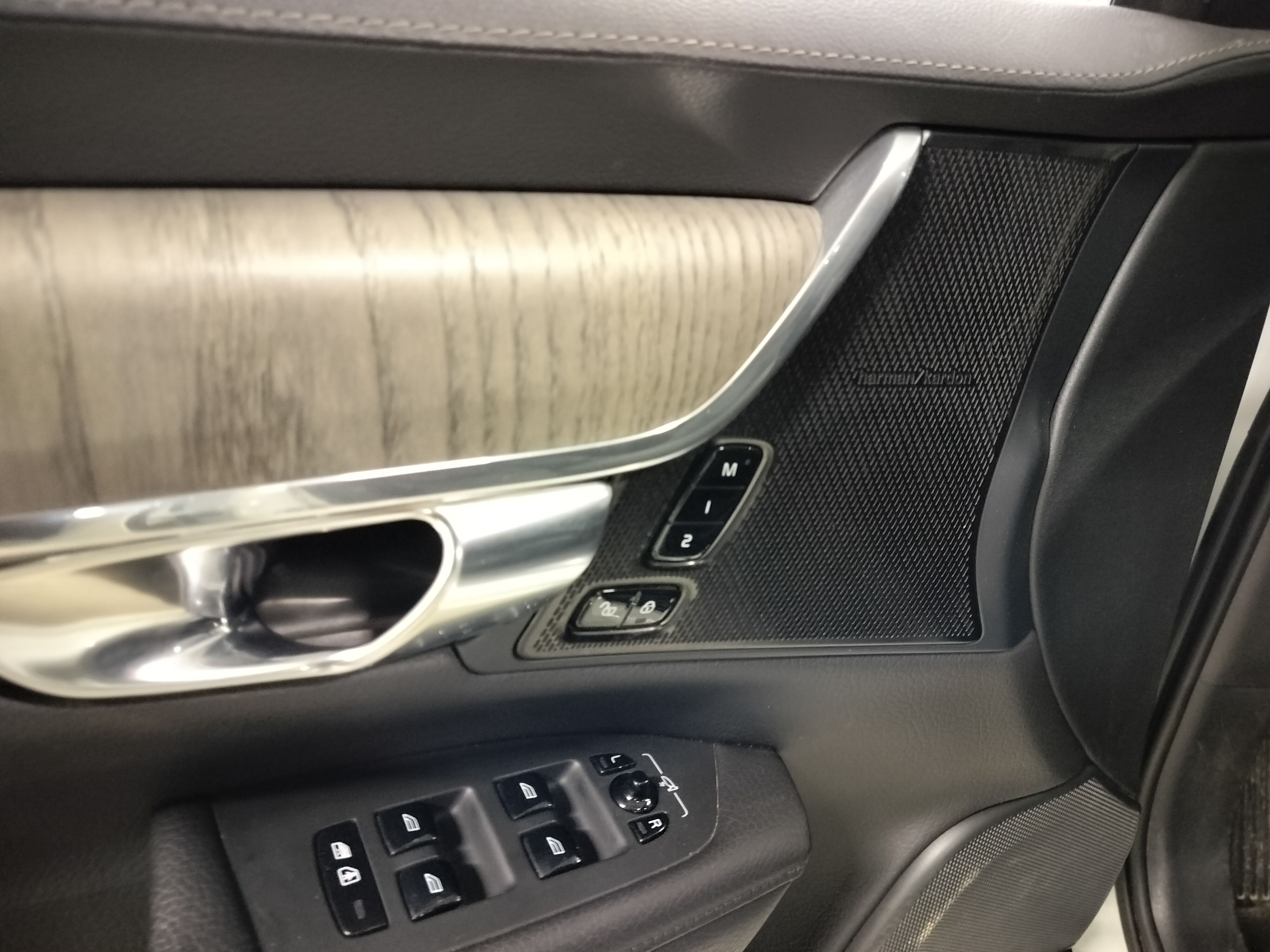 Volvo V90 2021