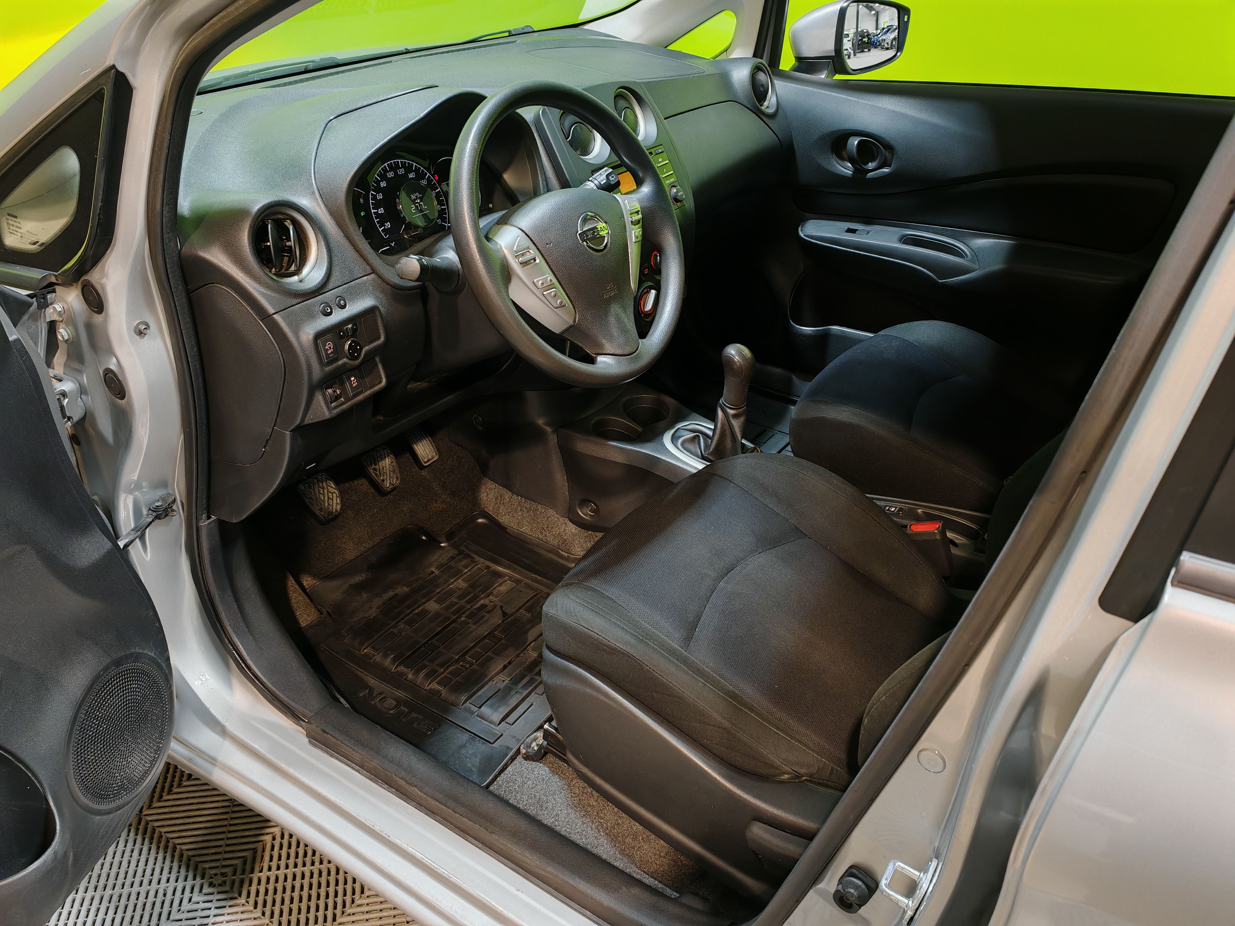 Nissan Note 2015
