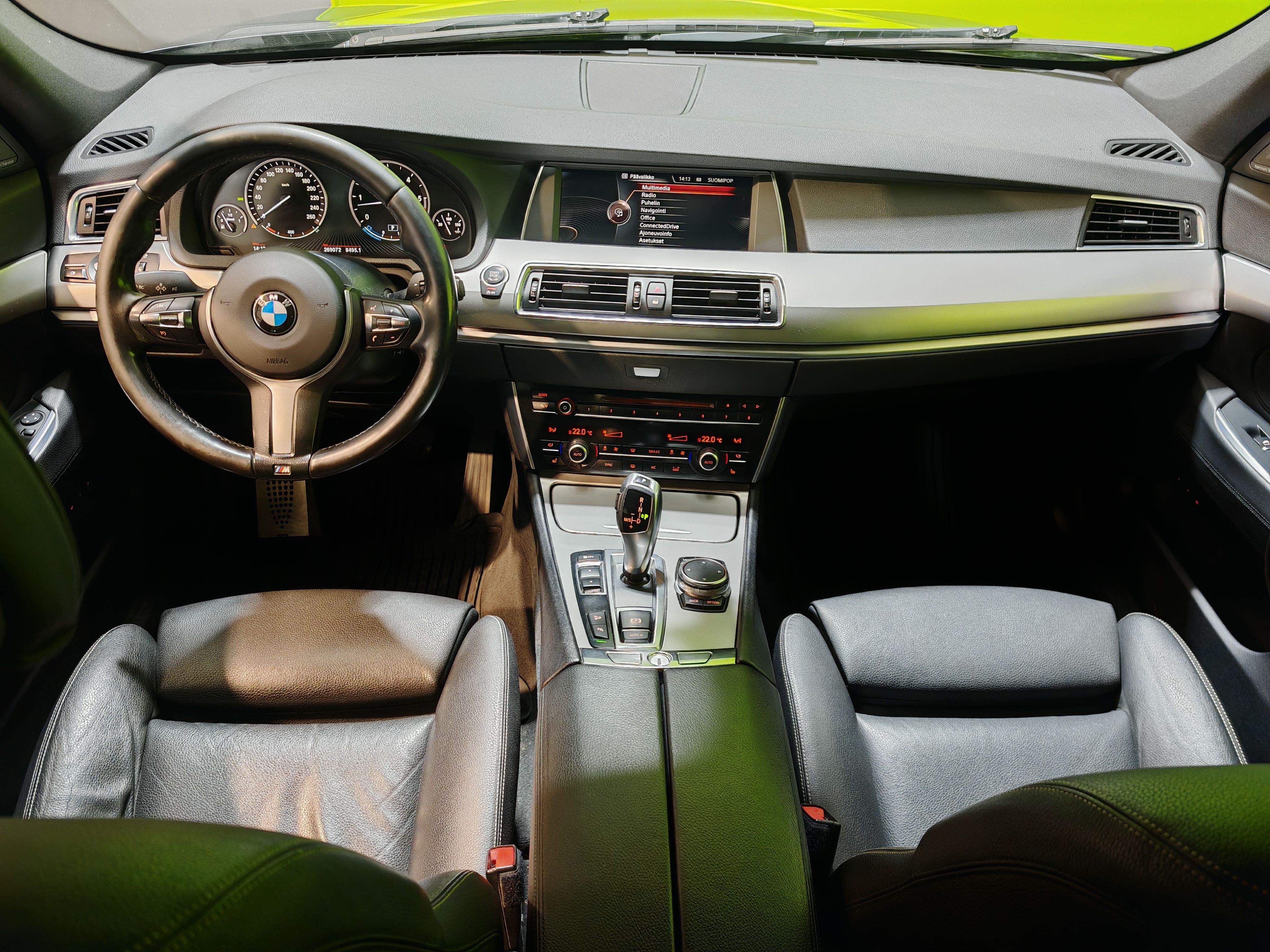 BMW 530 Gran Turismo 2015