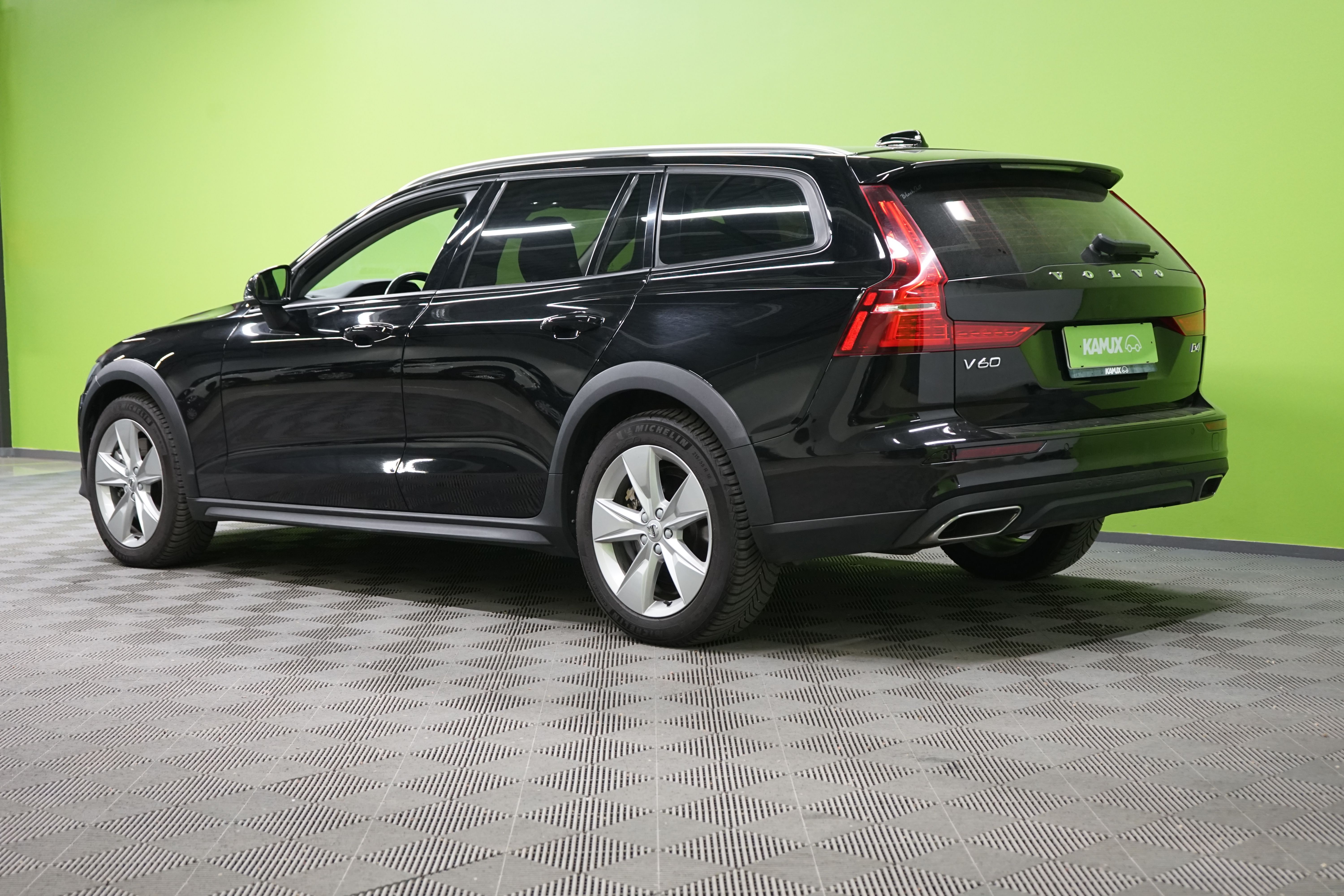 Volvo V60 Cross Country 2020