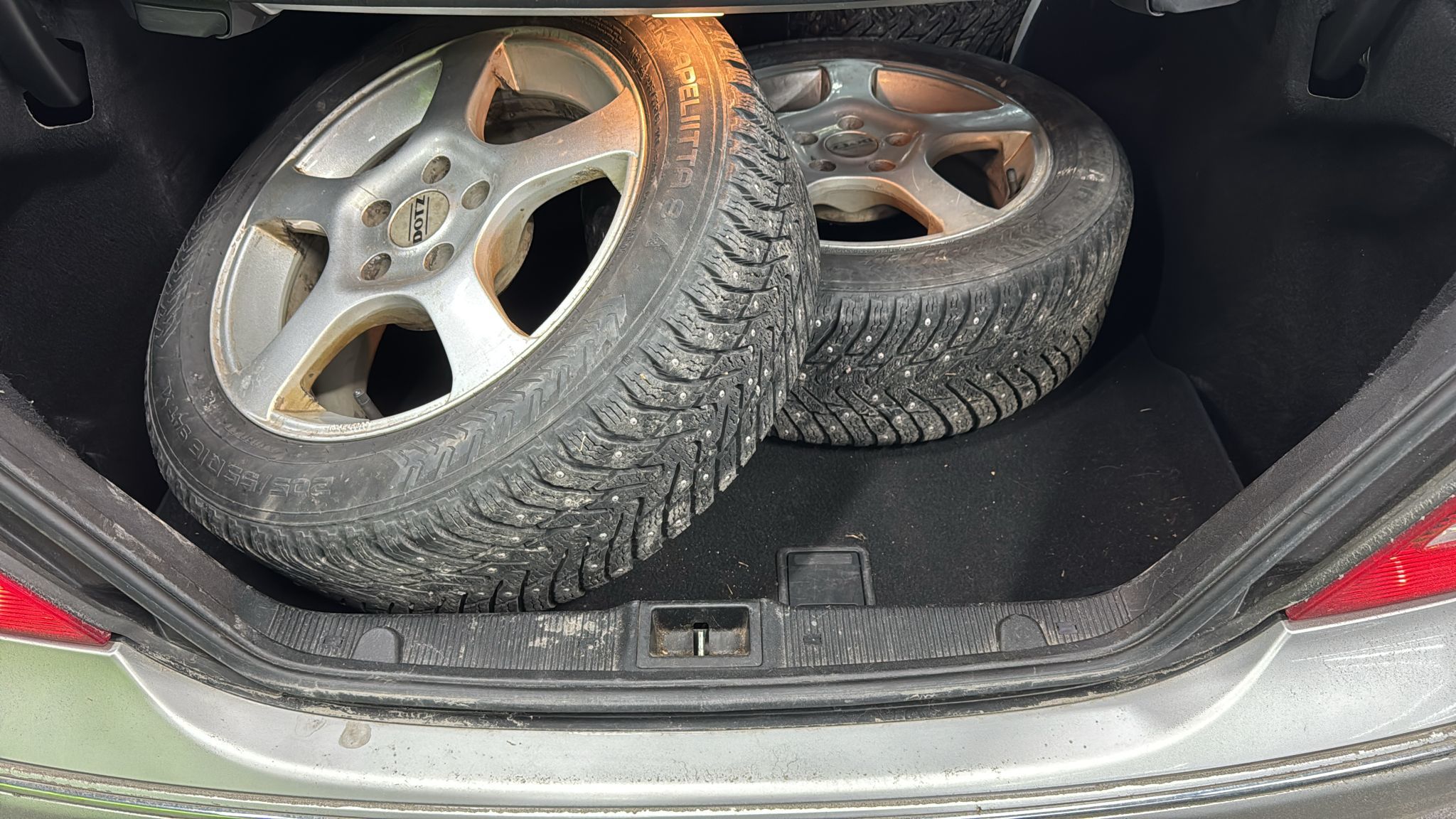 Mercedes-Benz C 2004