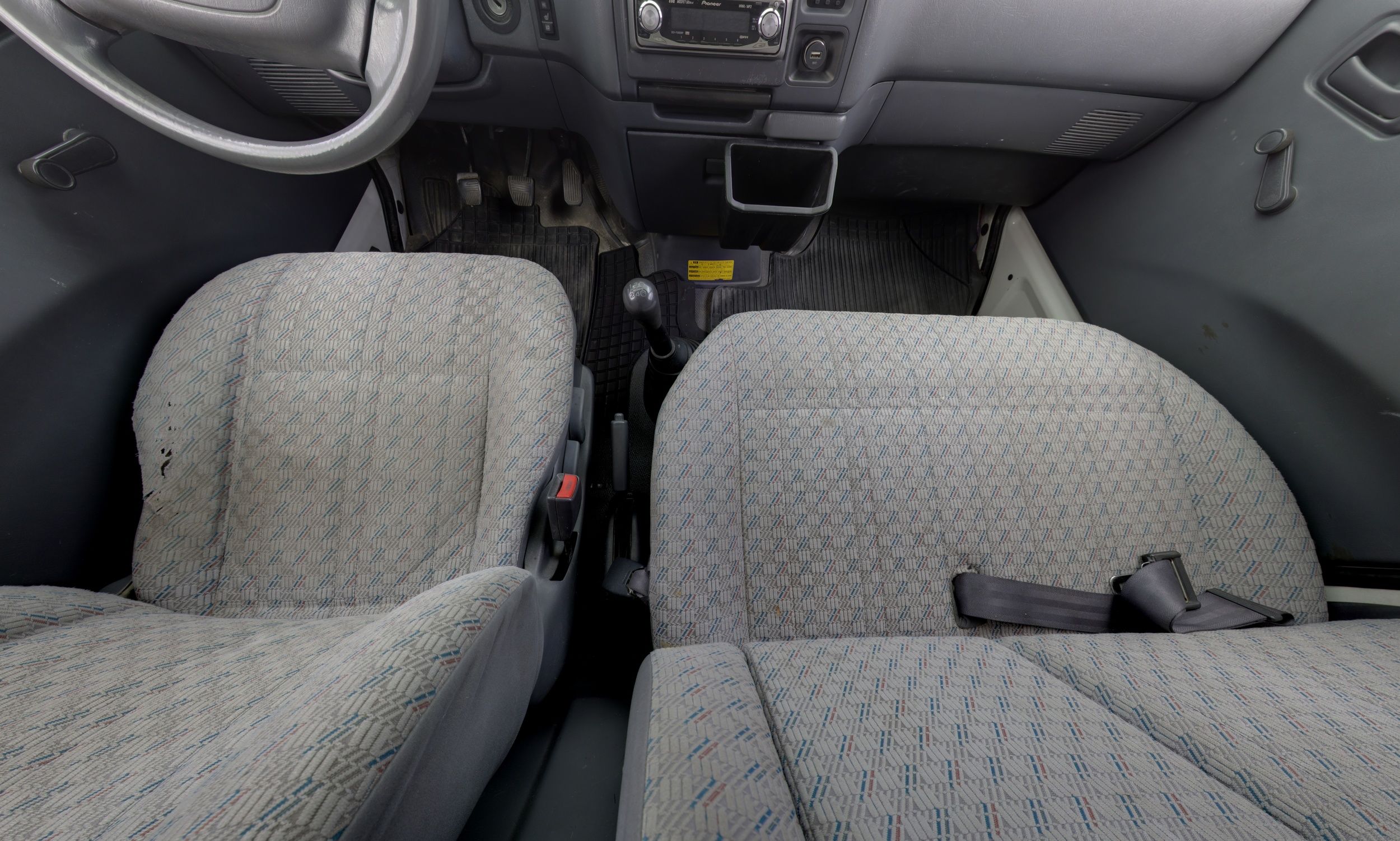 Toyota Hiace 2005