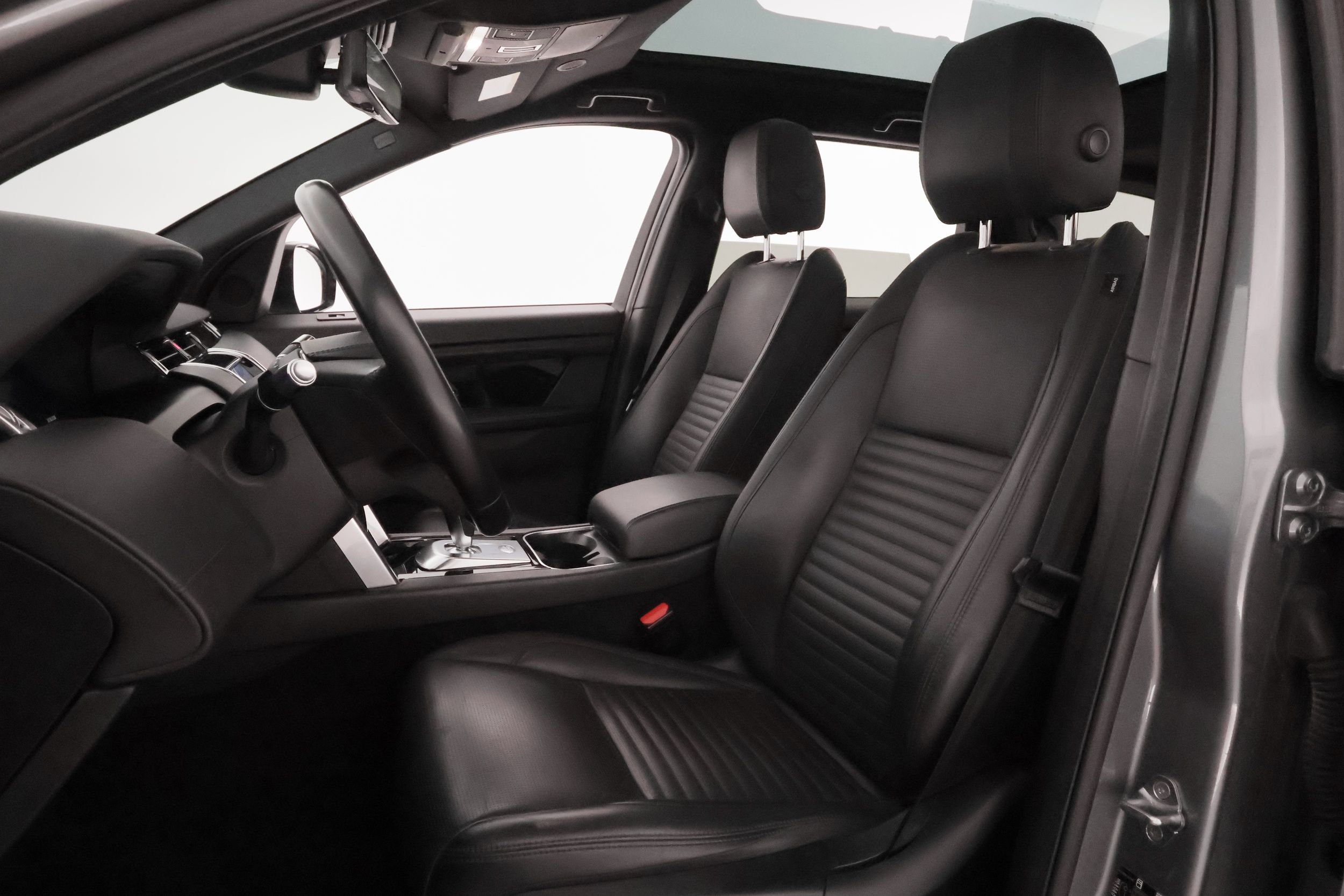 Land Rover Discovery Sport 2021