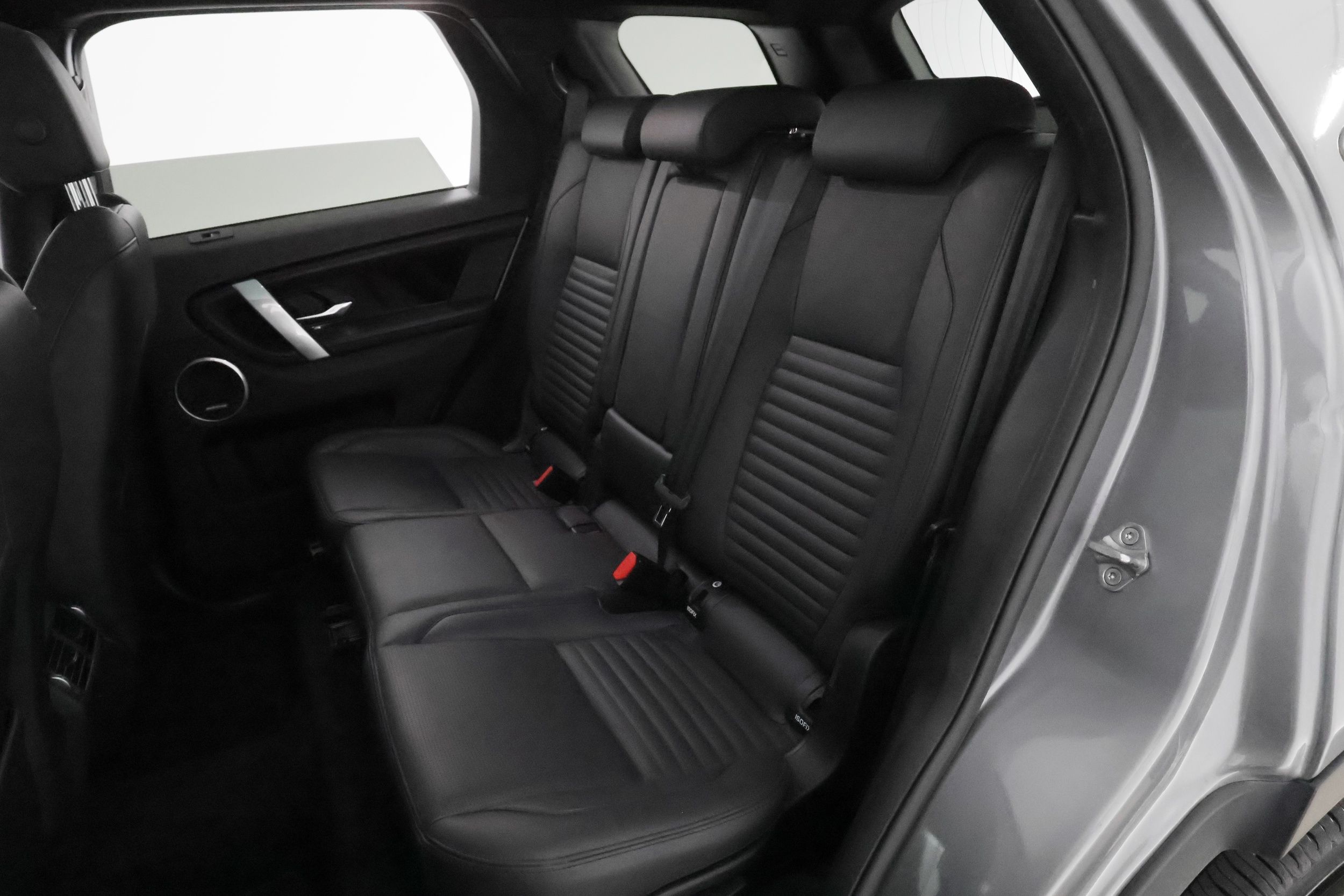 Land Rover Discovery Sport 2021