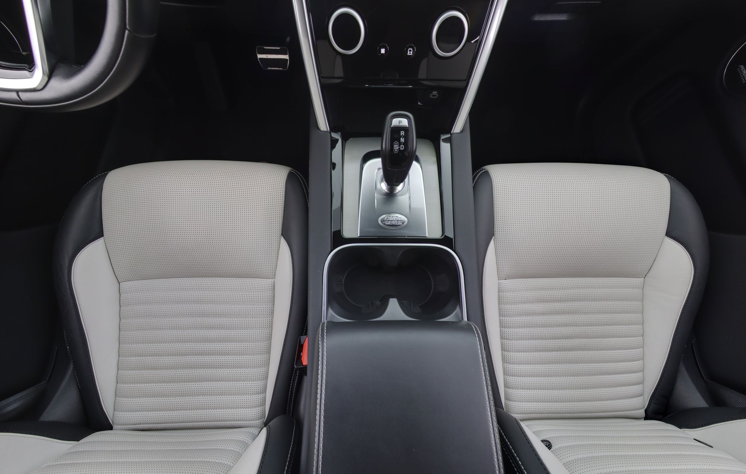 Land Rover Discovery Sport 2023