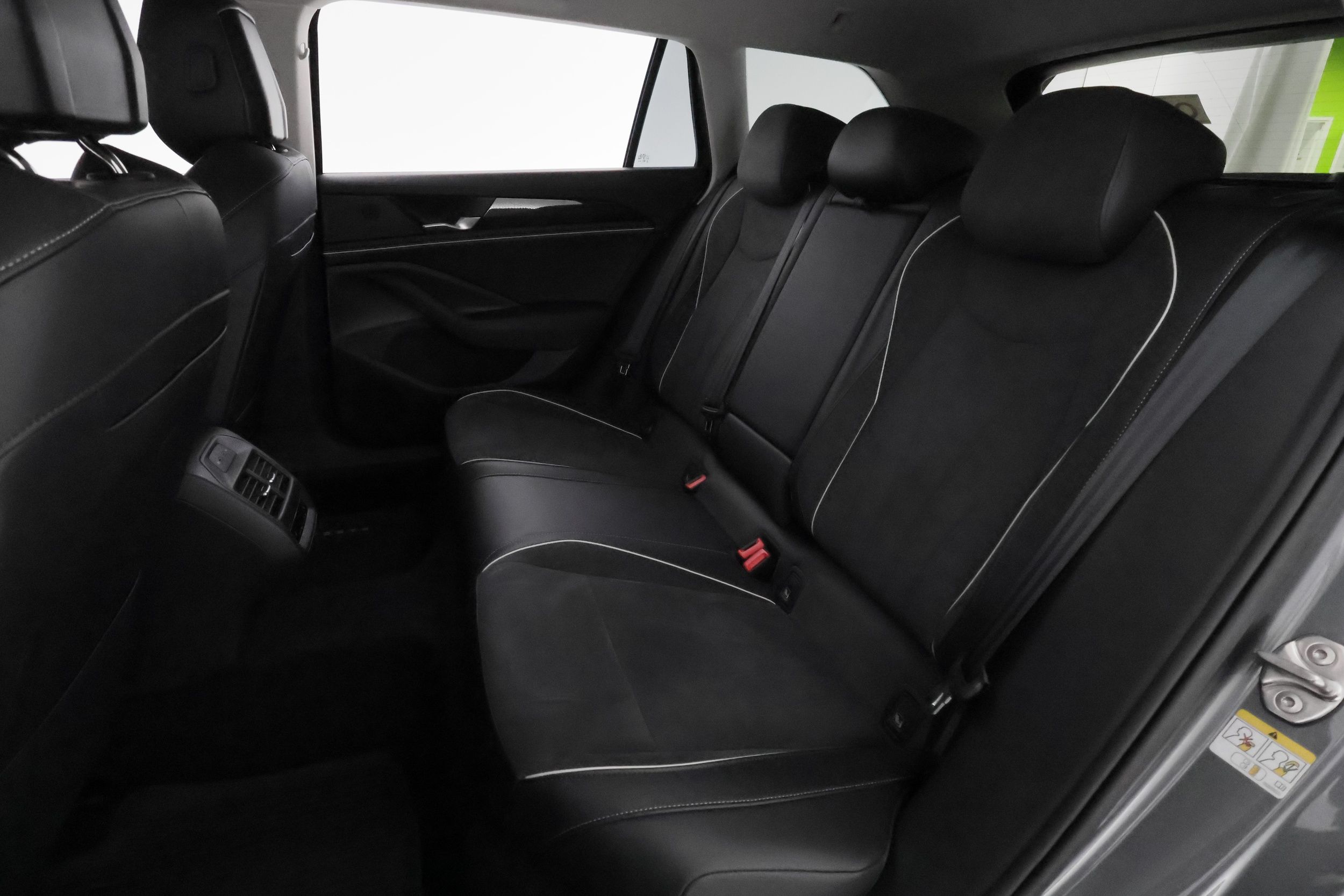Volkswagen Passat 2025