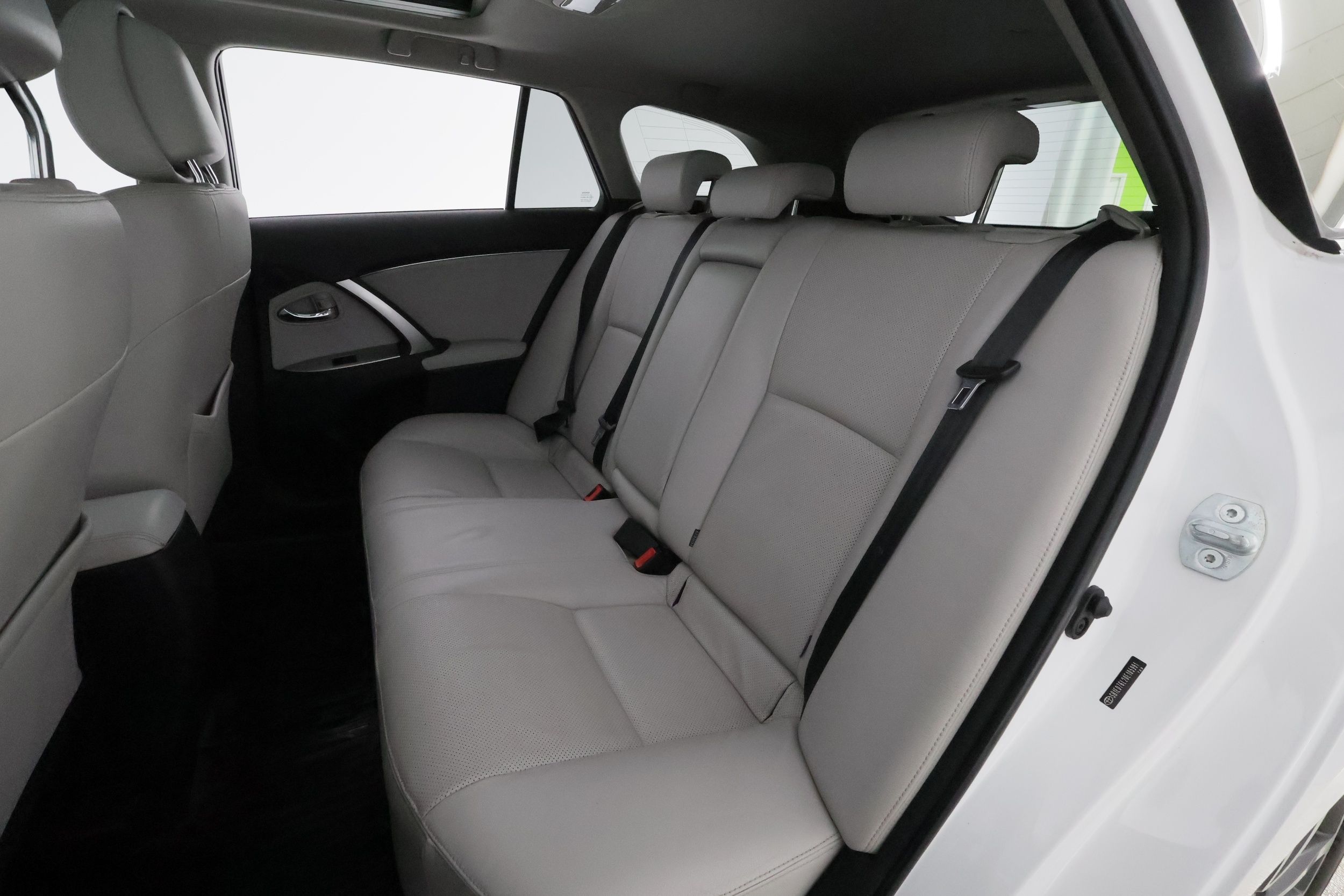 Toyota Avensis 2013