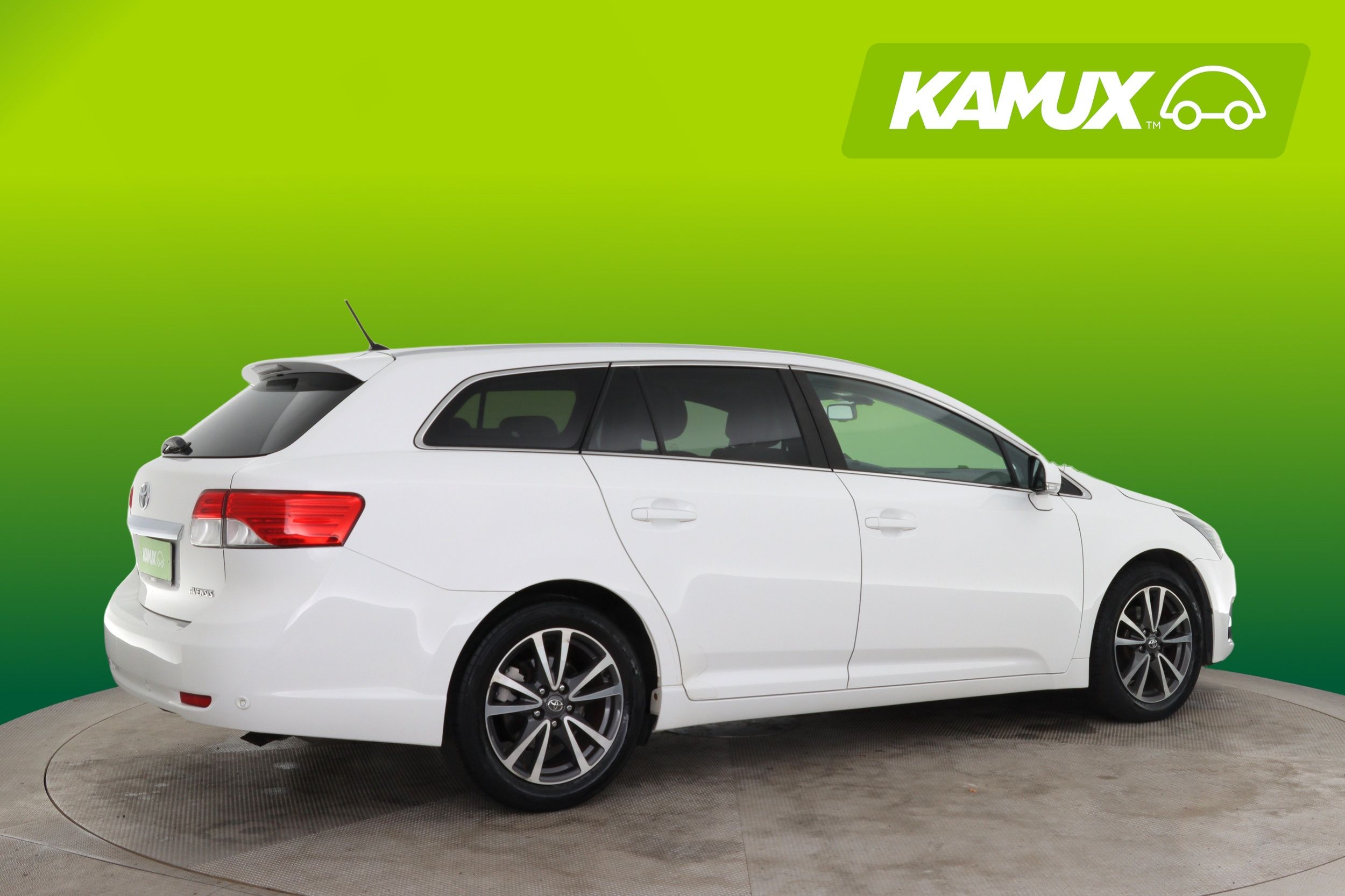 Toyota Avensis 2013