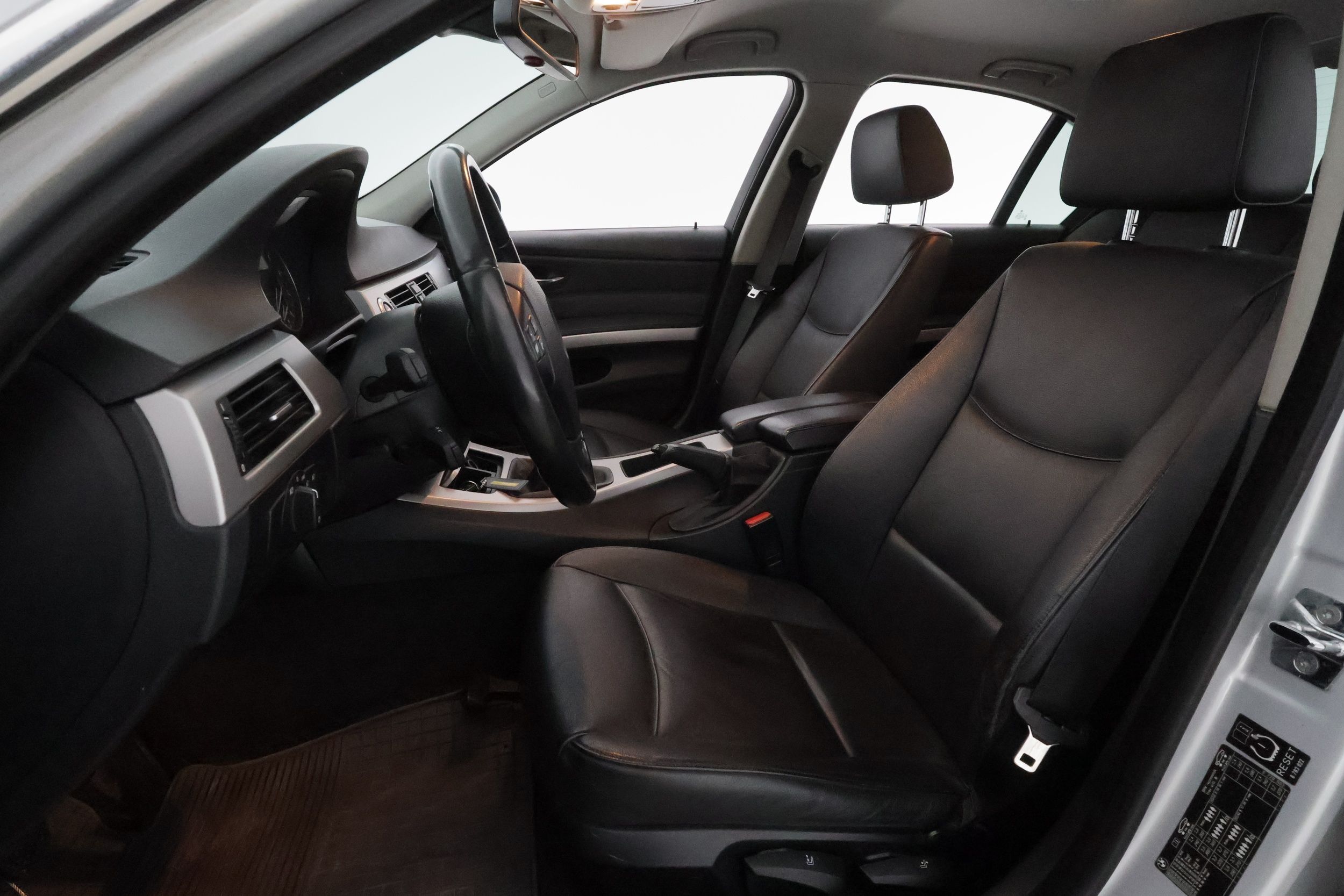 BMW 325 2006