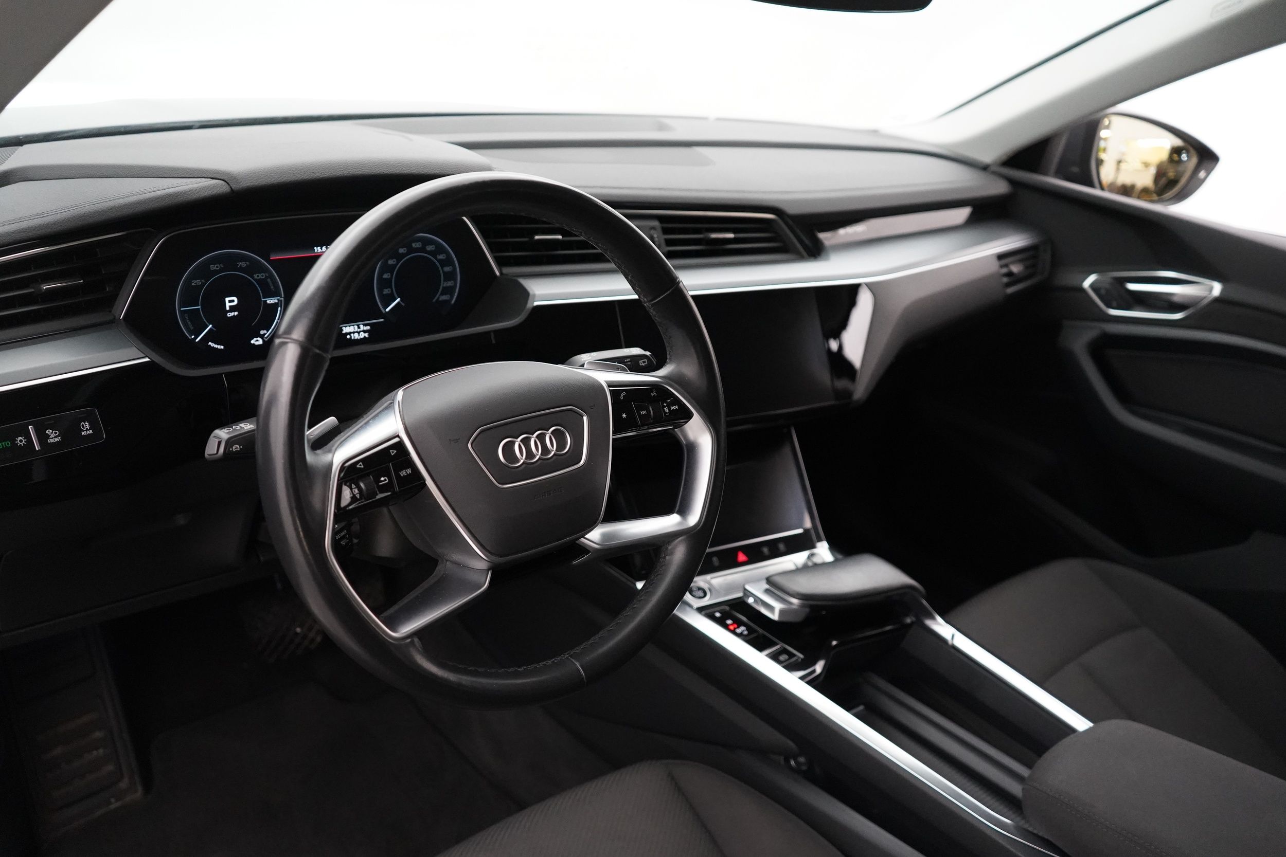 Audi Q8 e-tron 2023