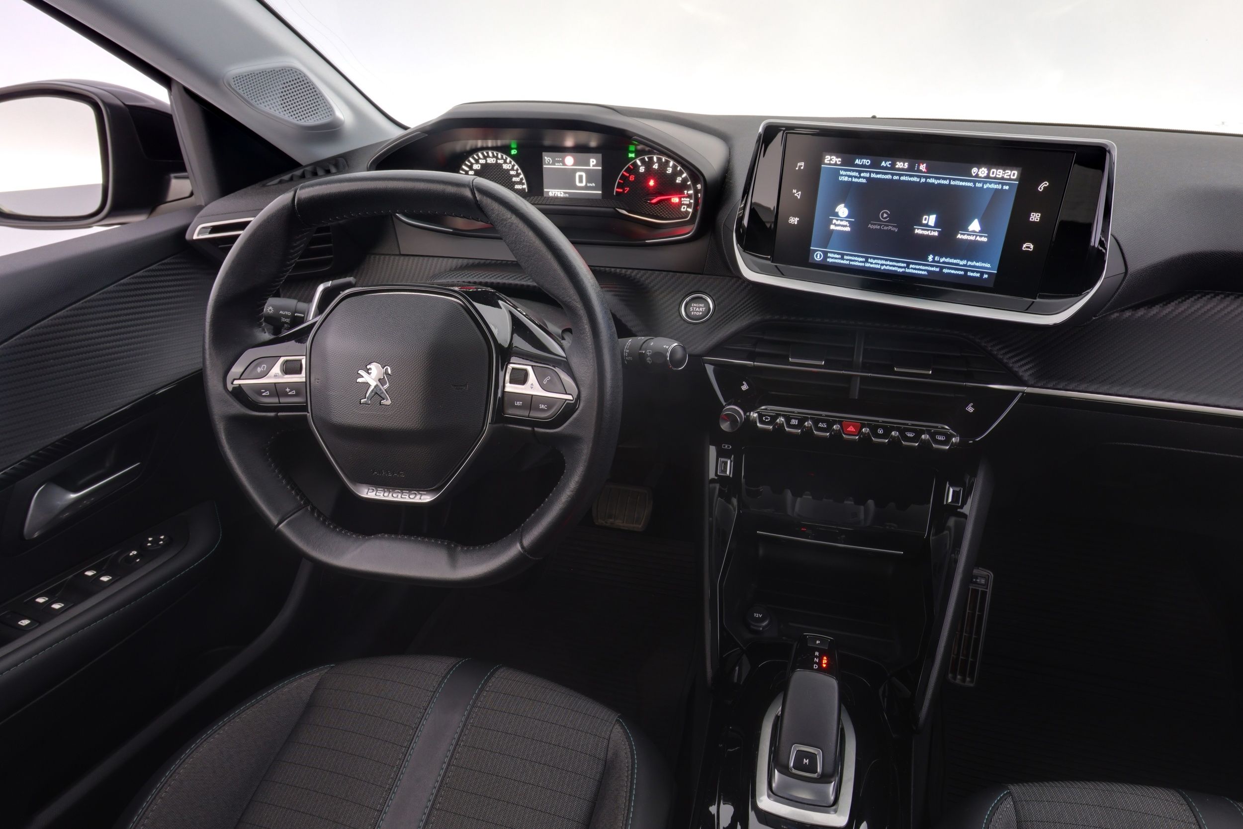Peugeot 208 2021