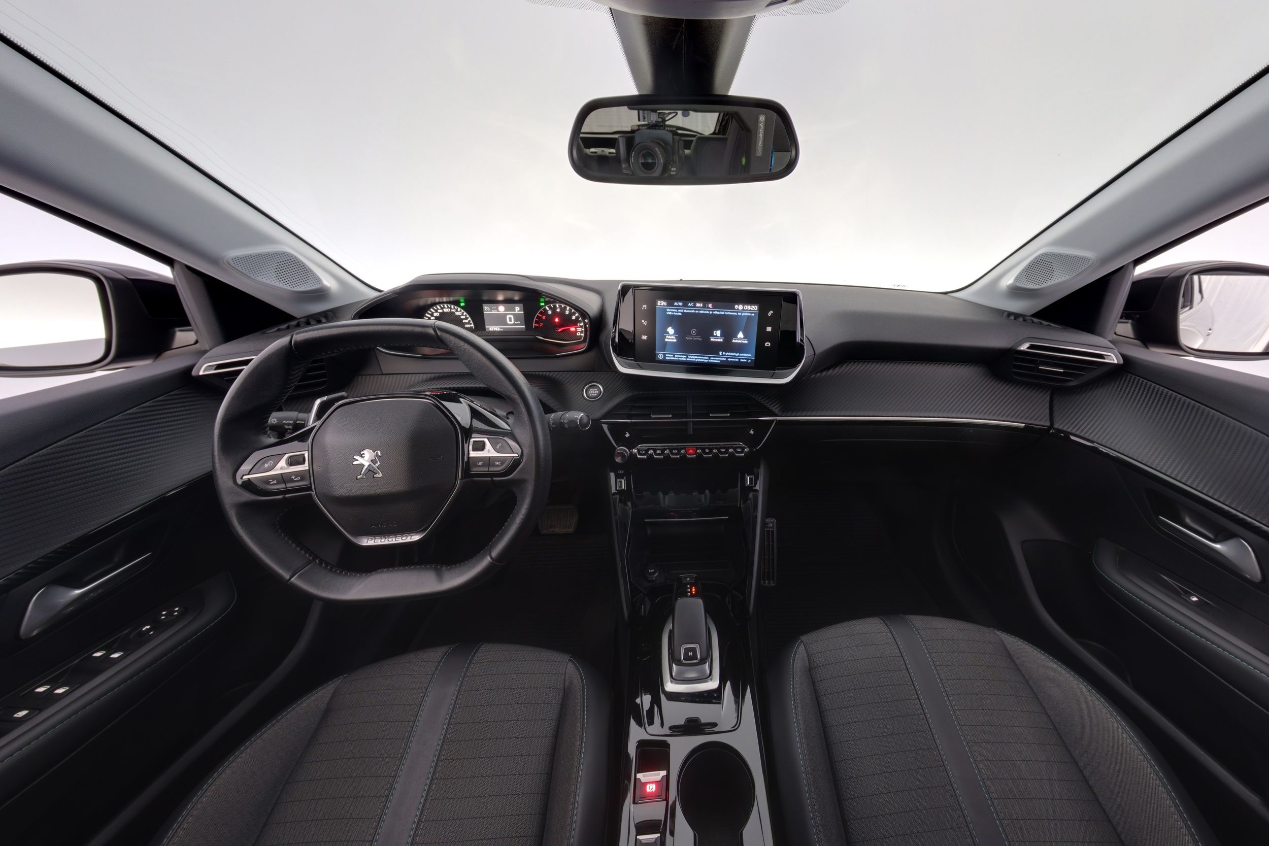 Peugeot 208 2021
