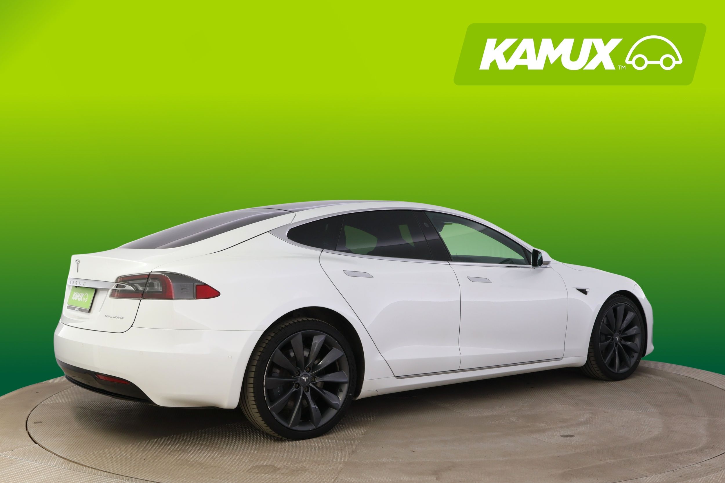 Tesla Model S 2020