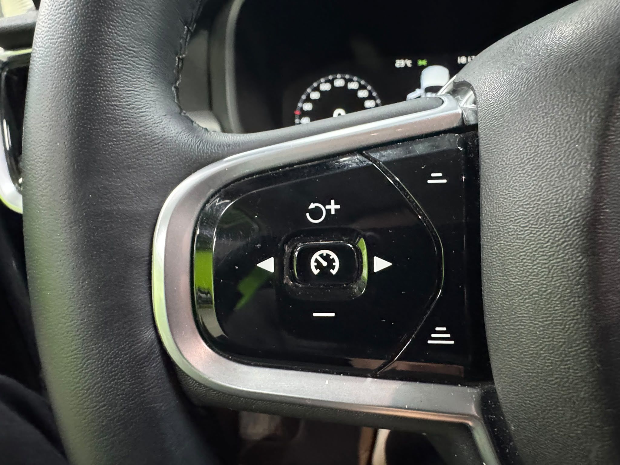 Volvo V90 2017