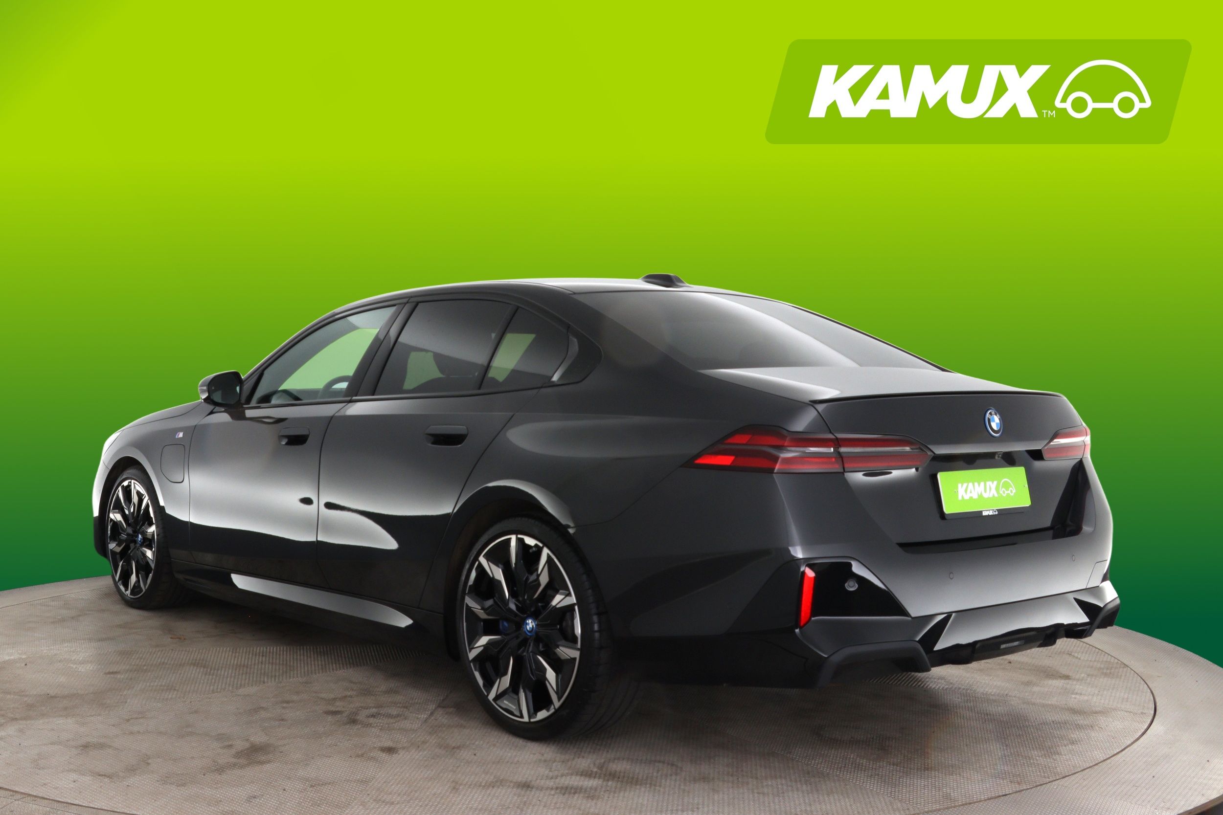 BMW 550 2024