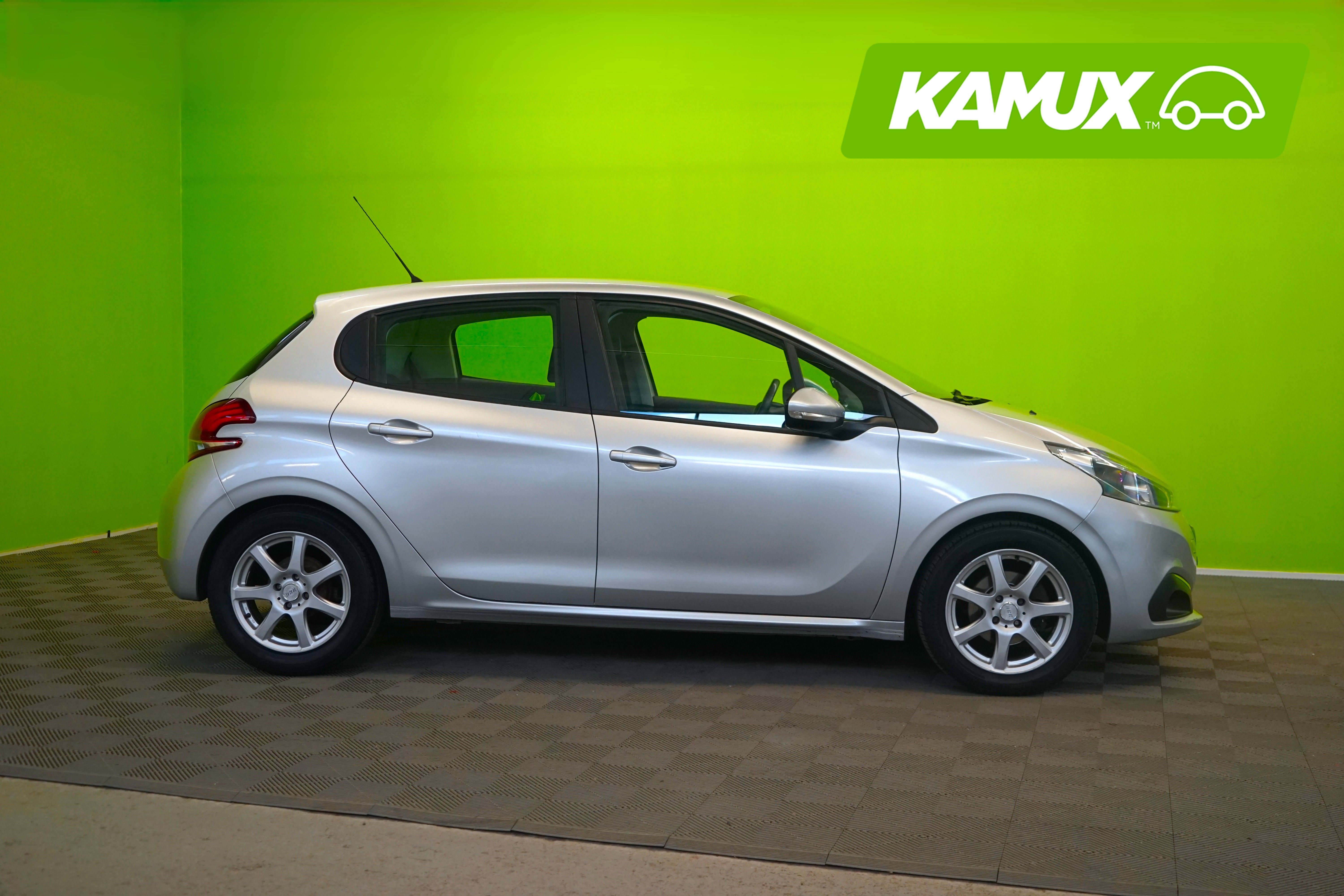 Peugeot 208 2016
